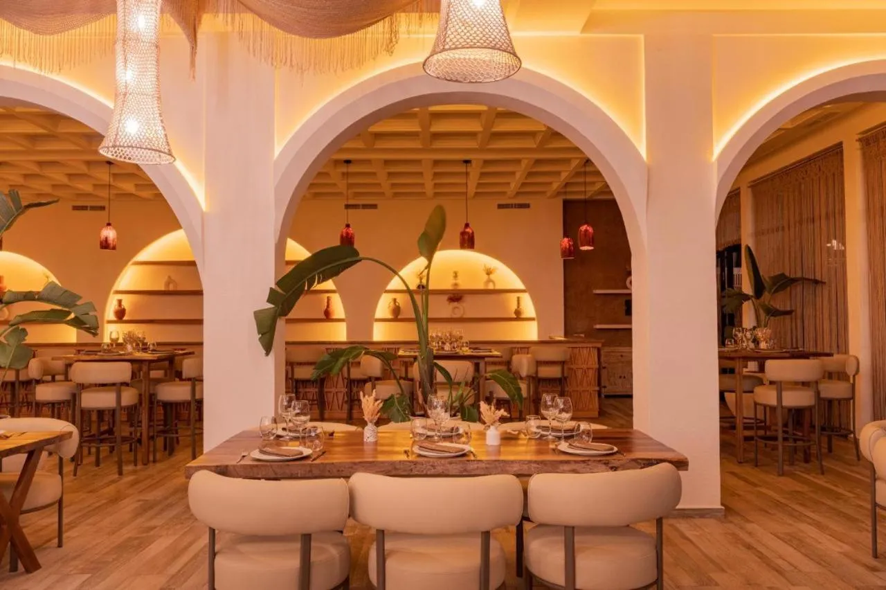 NOMMOS Beach RESORT & POOL CLUB