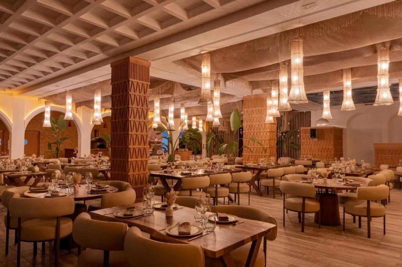 NOMMOS Beach RESORT & POOL CLUB