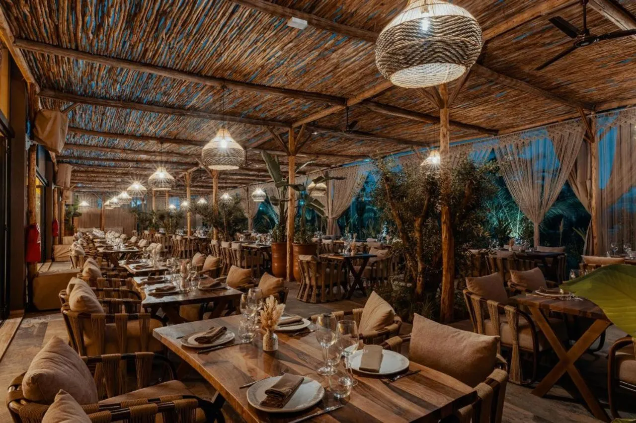 NOMMOS Beach RESORT & POOL CLUB