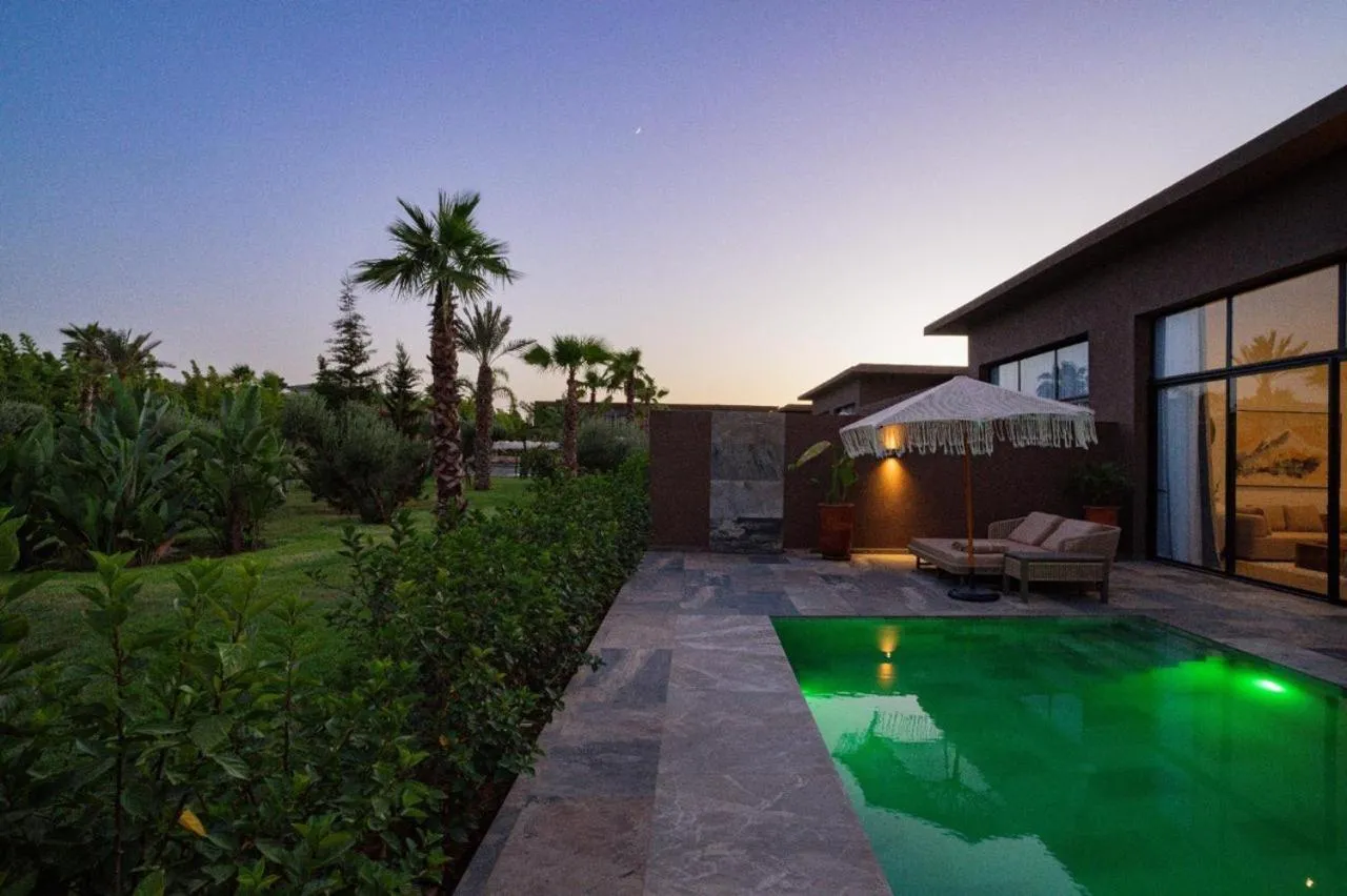 NOMMOS Beach RESORT & POOL CLUB