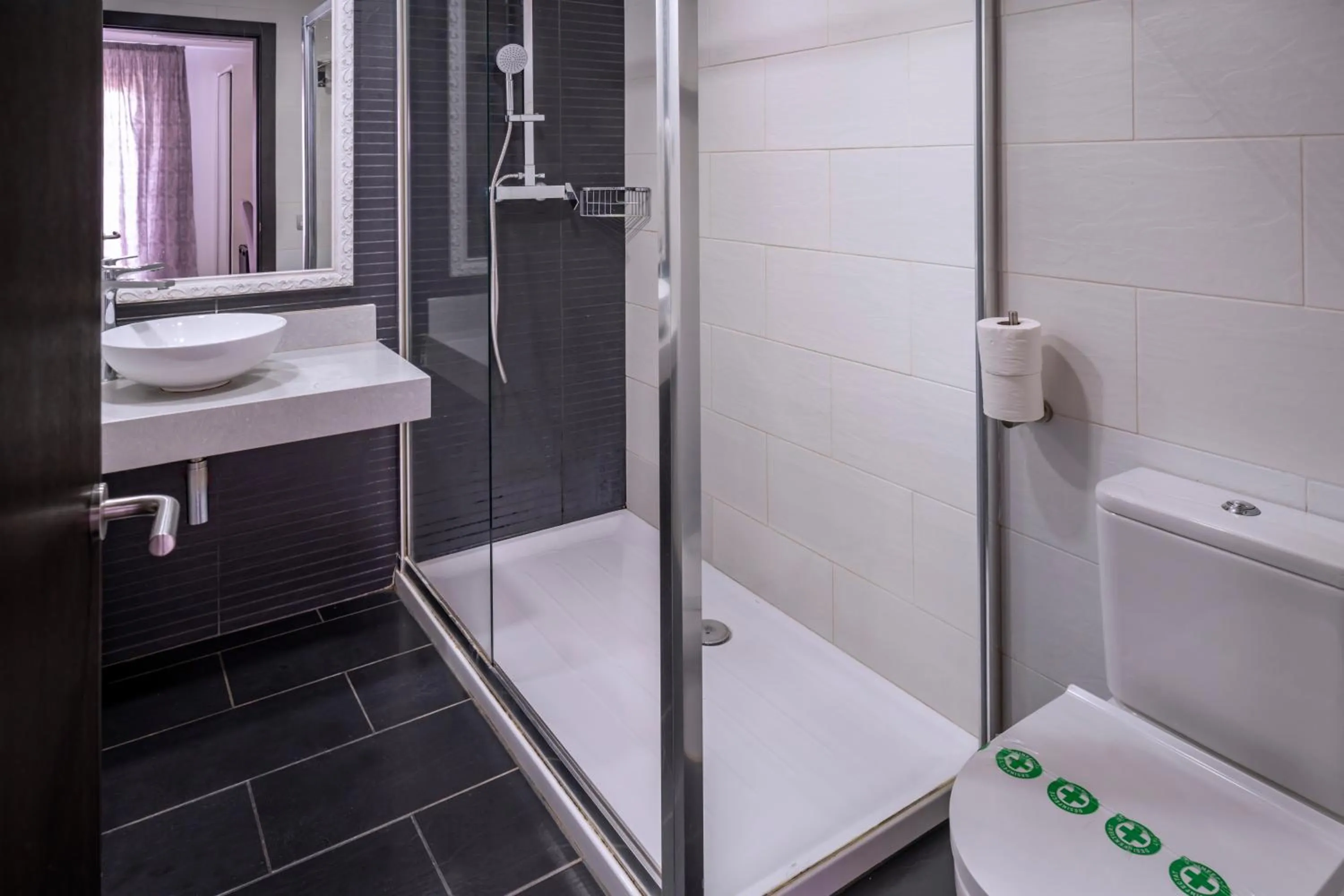 Shower in Hotel Amaraigua – All Inclusive – Adults Only