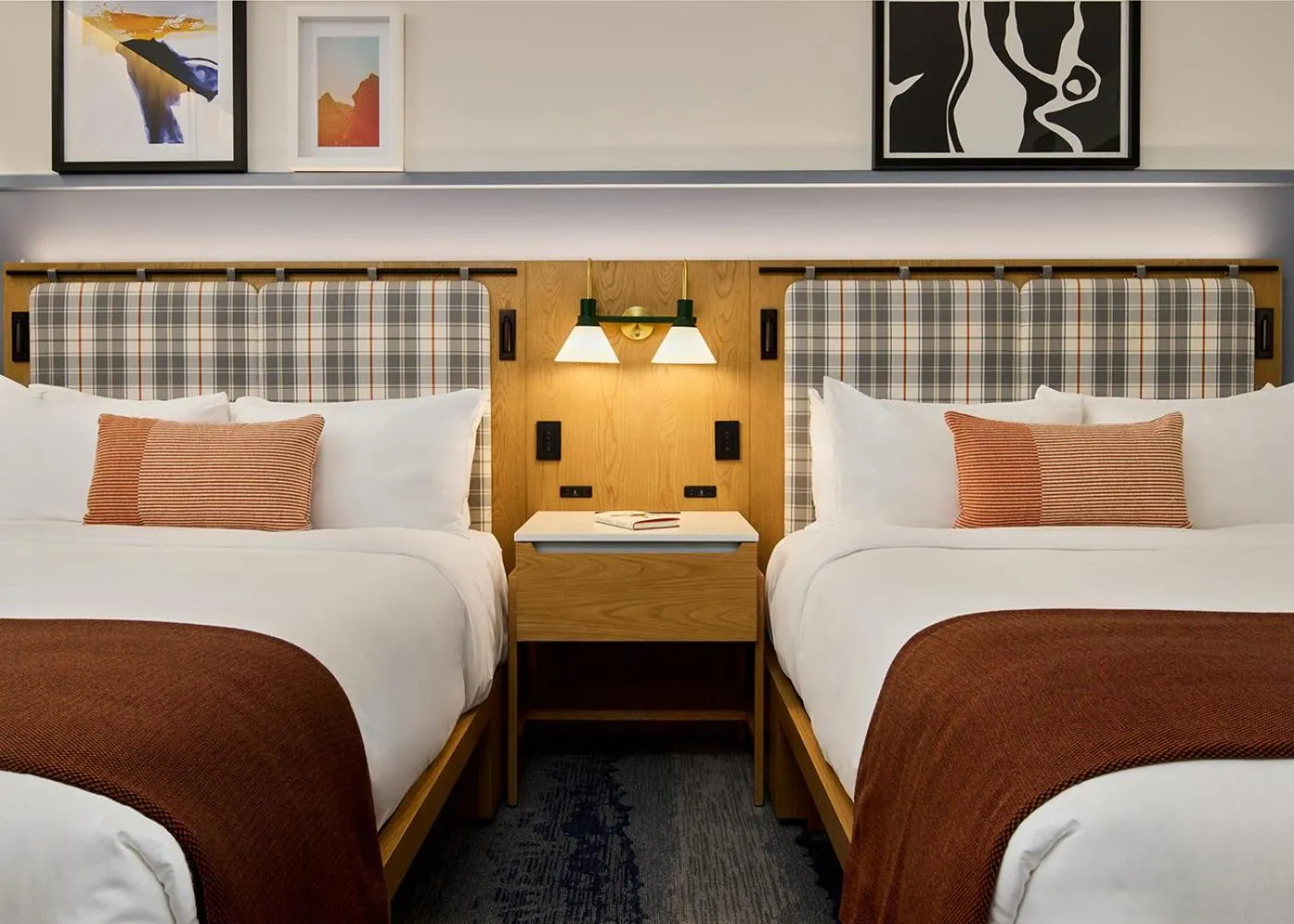 Deluxe Queen Room with Two Queen Beds in Limelight Mammoth