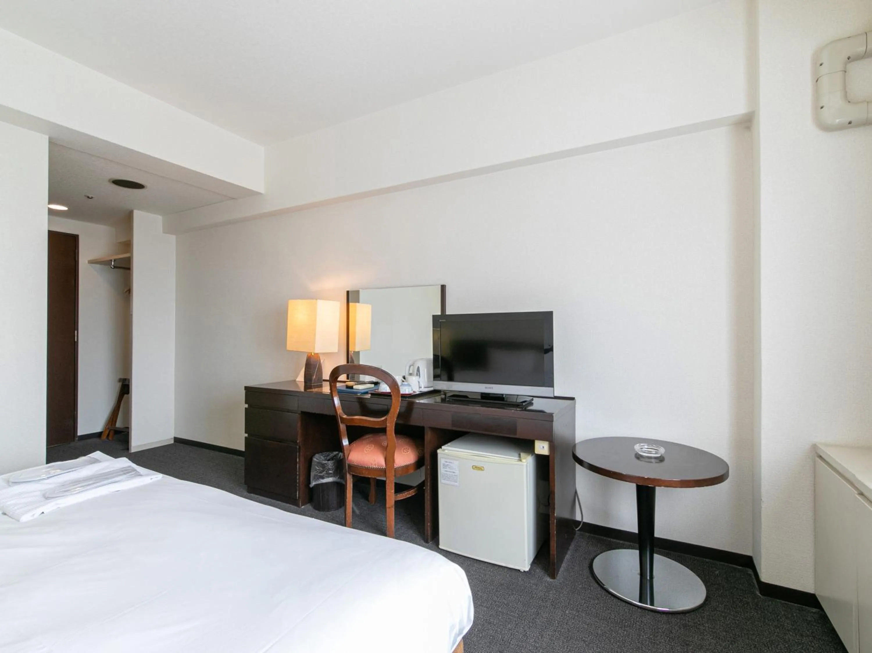 Bed in Victoria Inn Nagasaki