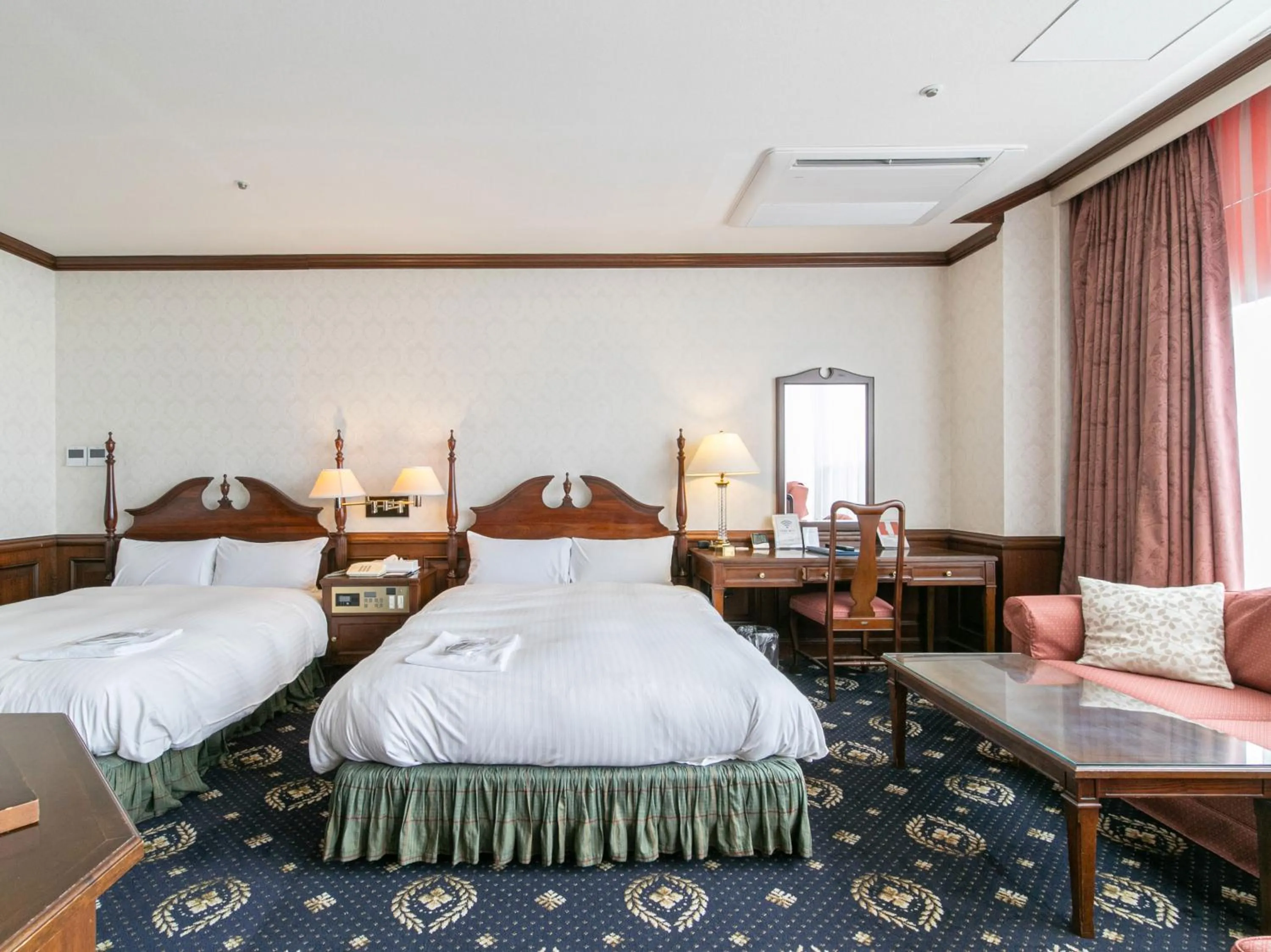 Bed in Victoria Inn Nagasaki