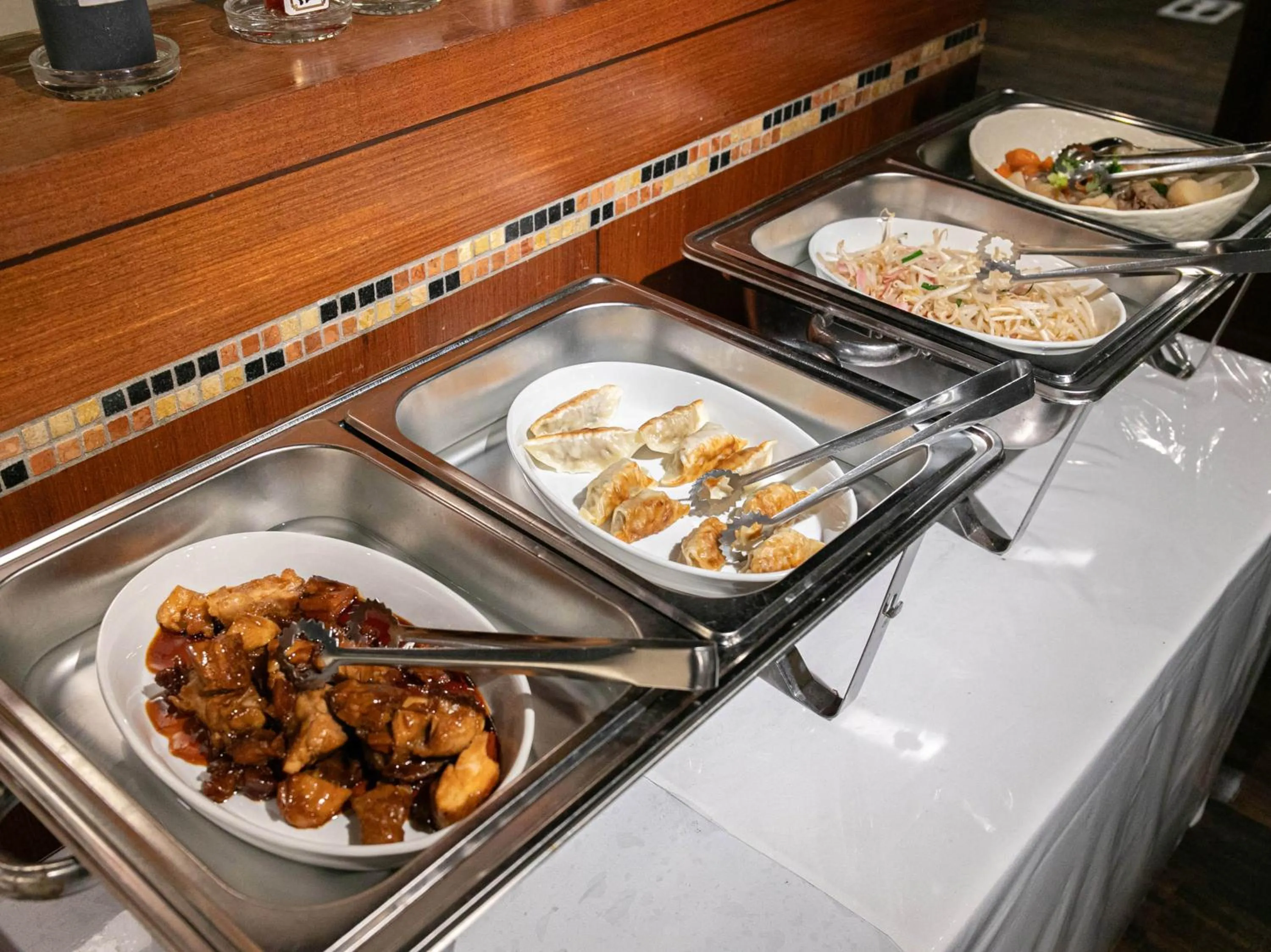 Food and drinks in Victoria Inn Nagasaki