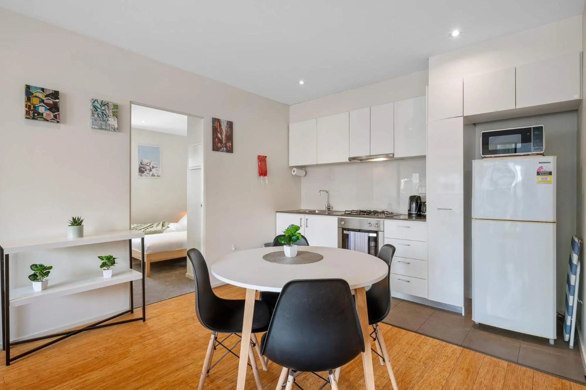 A Spacious 2BR Apt Near Melbourne Central