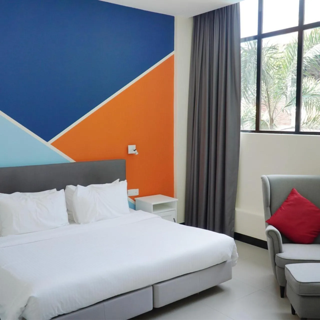 Bedroom, Bed in Hollandse Club Retreat