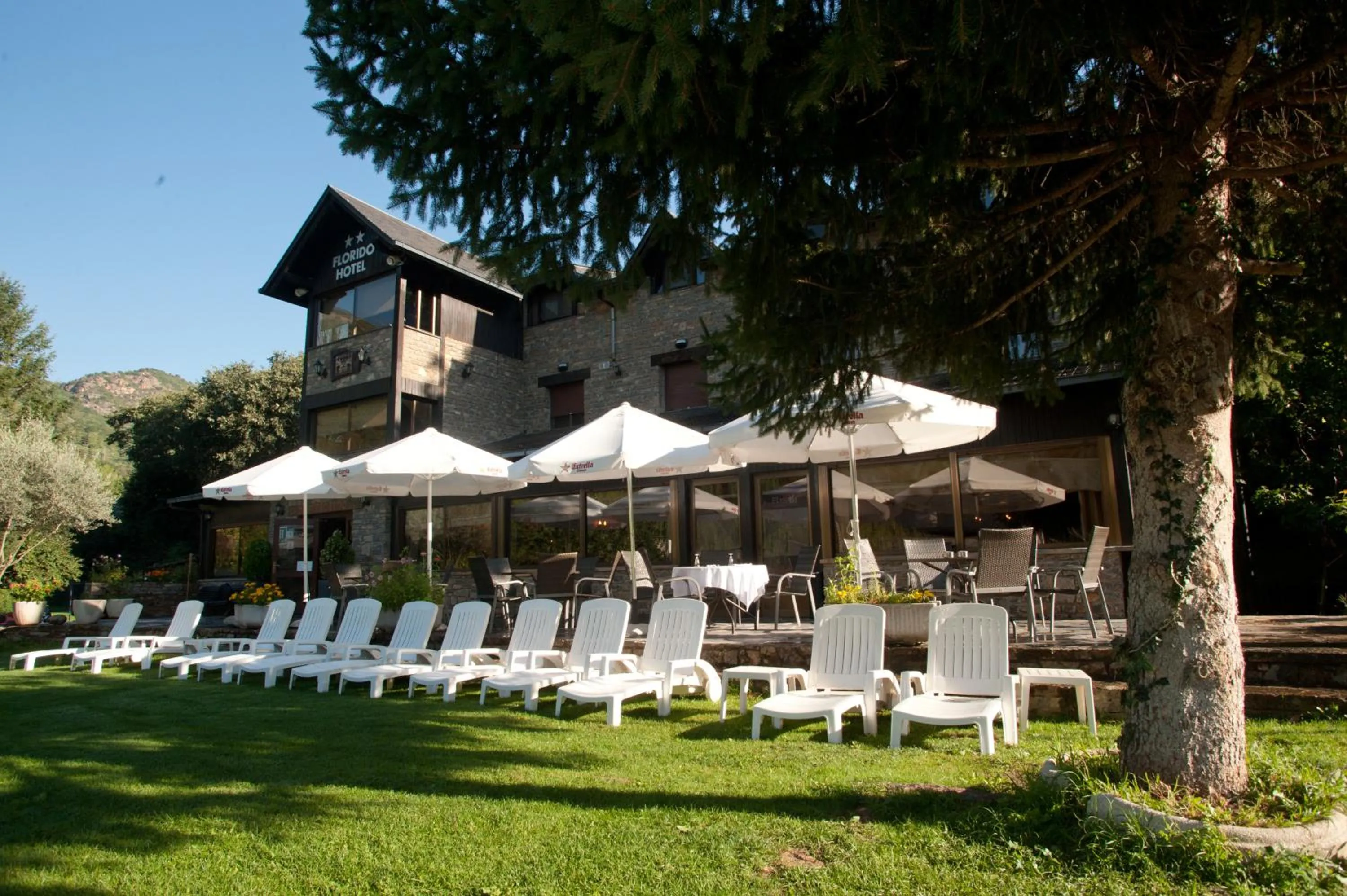 Property building in Hotel Florido