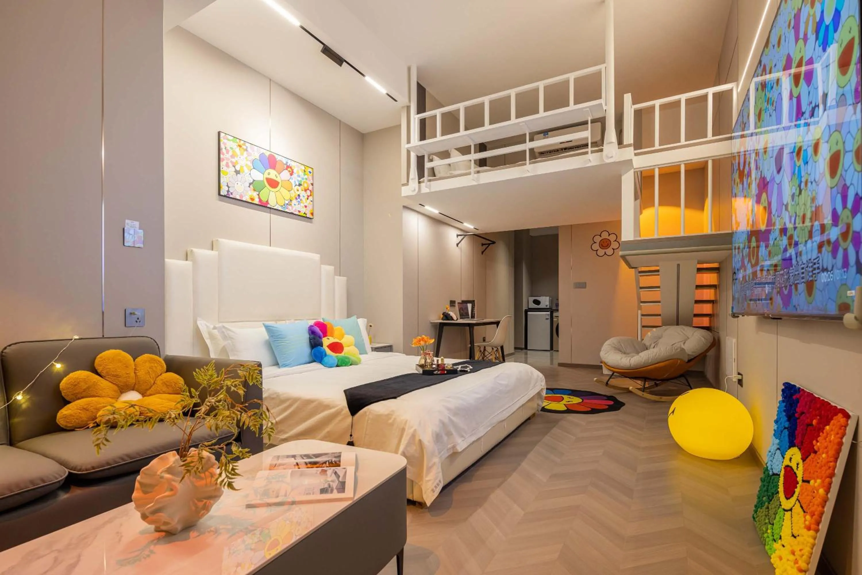 Twin Room with City View in The Bund River Prologue Residence