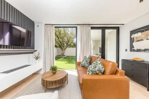 Superior One-Bedroom Garden Apartment in Aan de Meul Luxury Apartments Superior One-Bedroom Garden Apartment in Aan de Meul Luxury Apartments