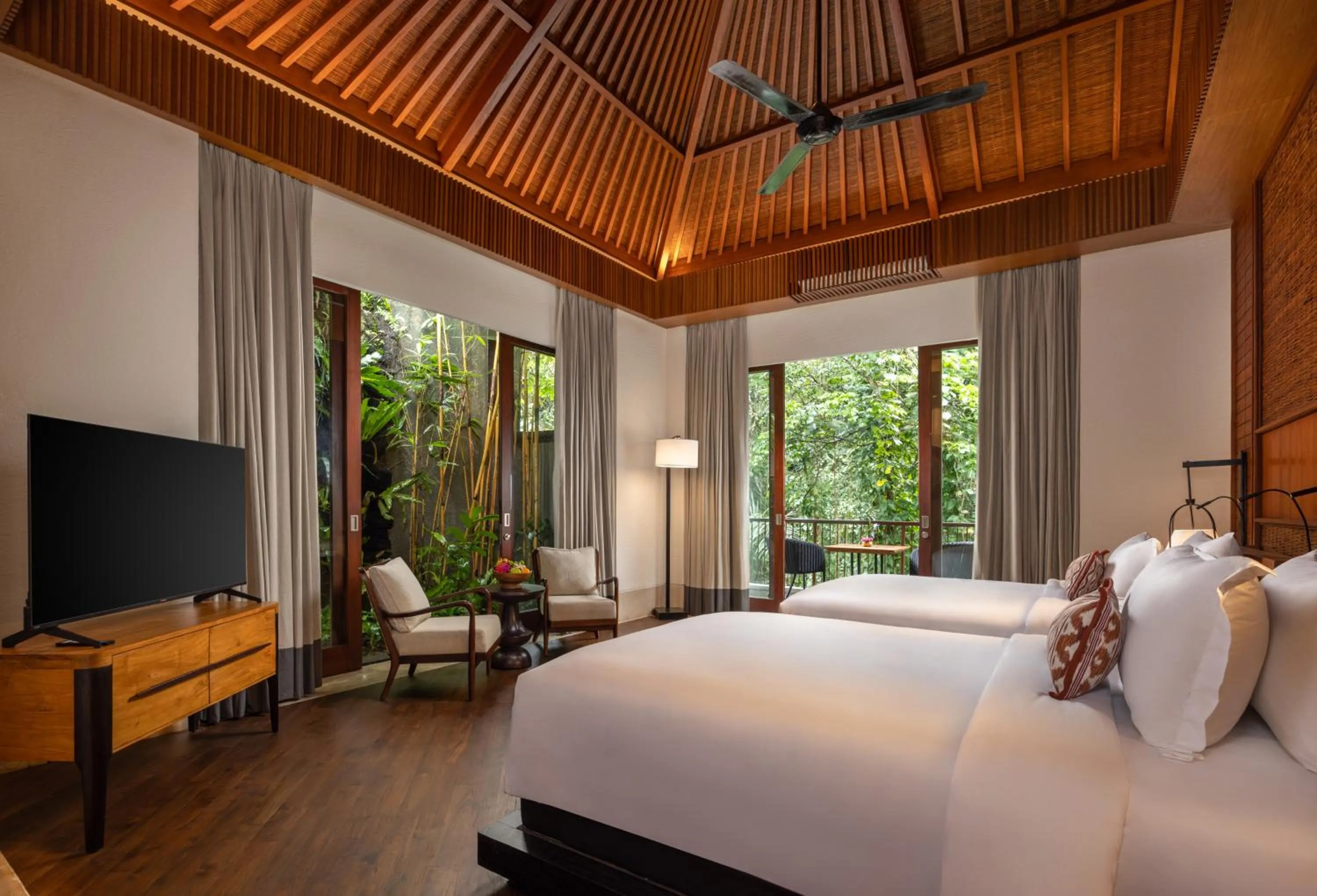 Bed in Impiana Private Villas Ubud
