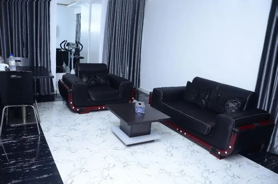 Suite with Lake View - single occupancy in G-pinnacle Hotel Suite with Lake View - single occupancy in G-pinnacle Hotel