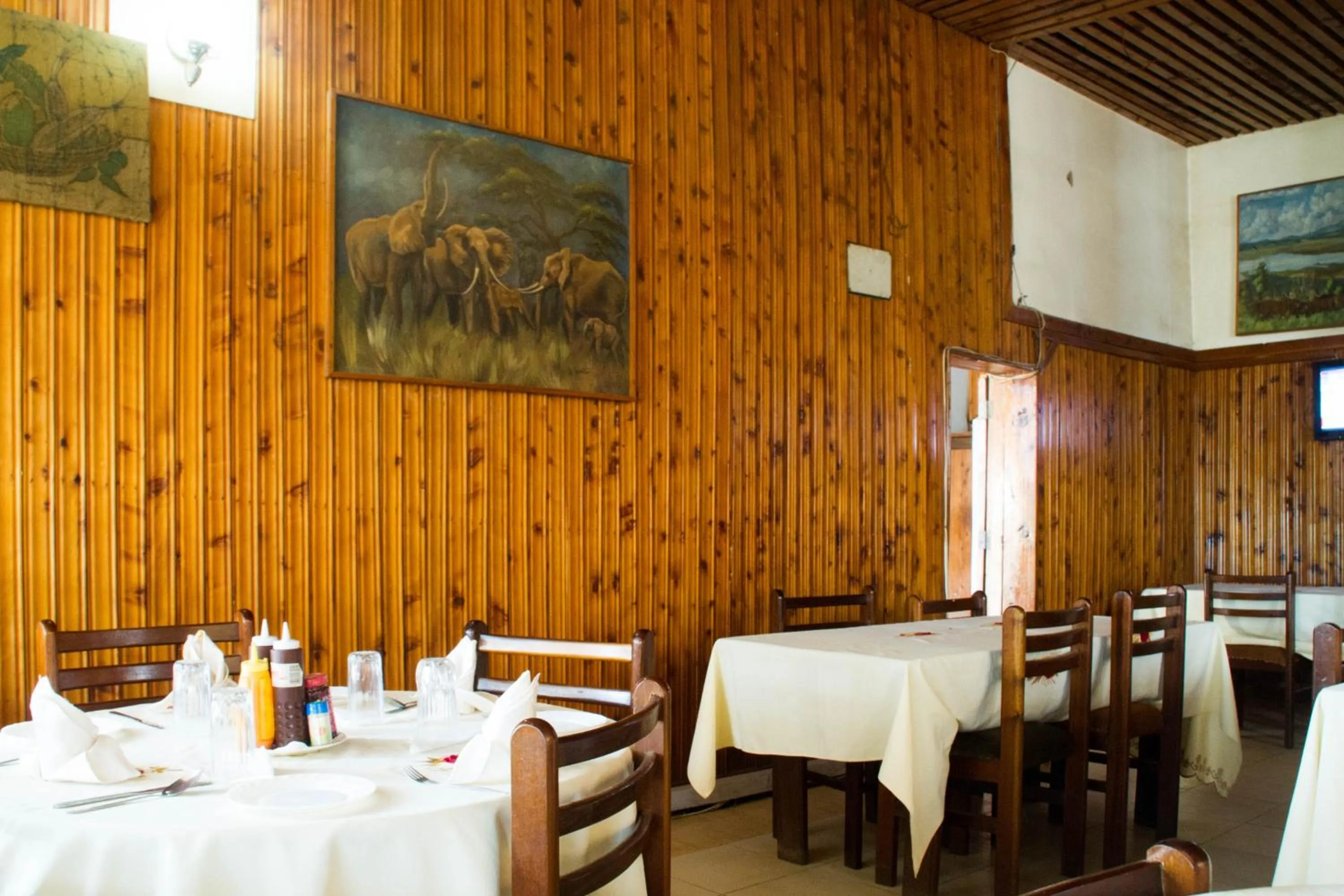 Restaurant/places to eat in Pelikan Hotel