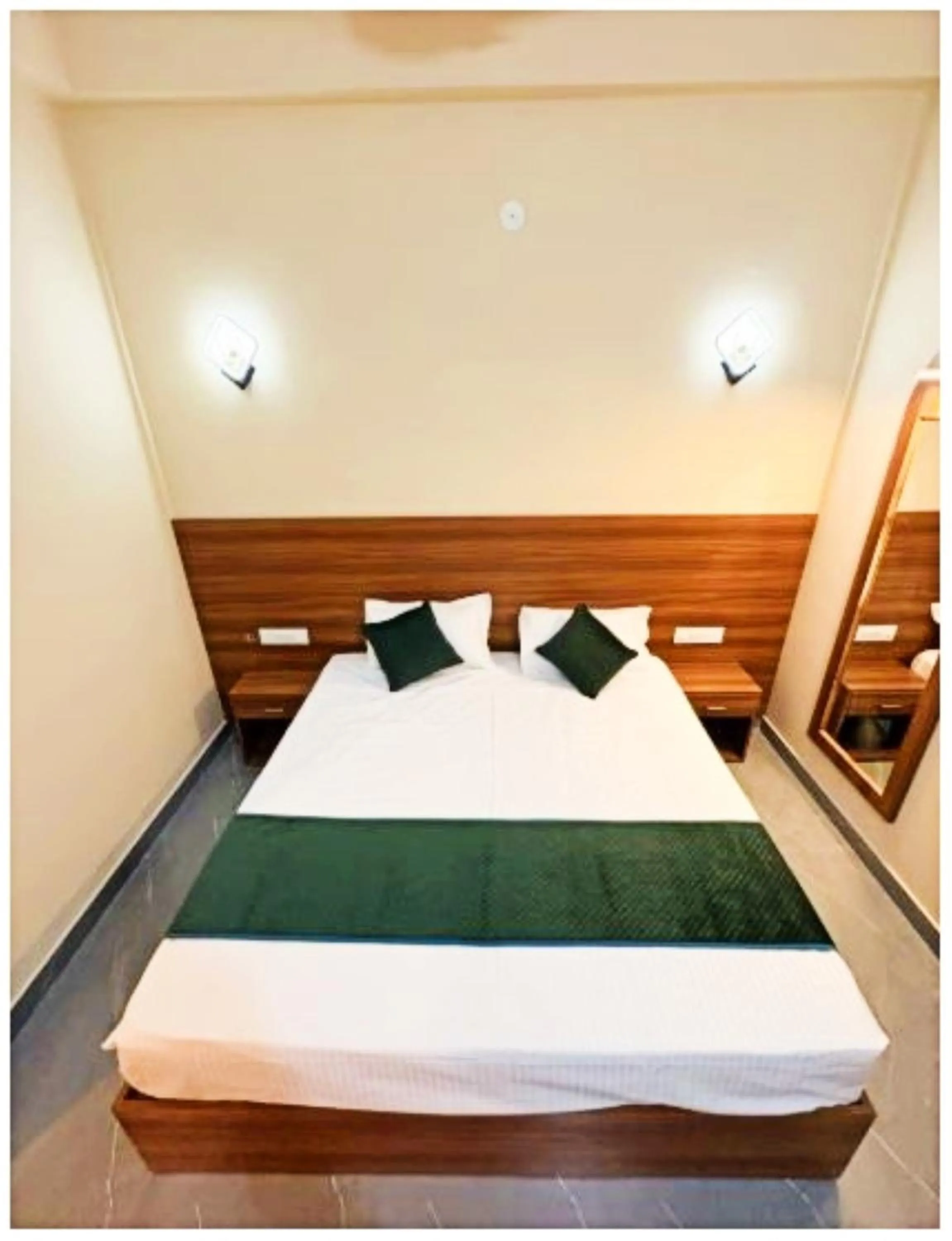 Bedroom, Bed in Hotel Jay ambey palace In Jaipur