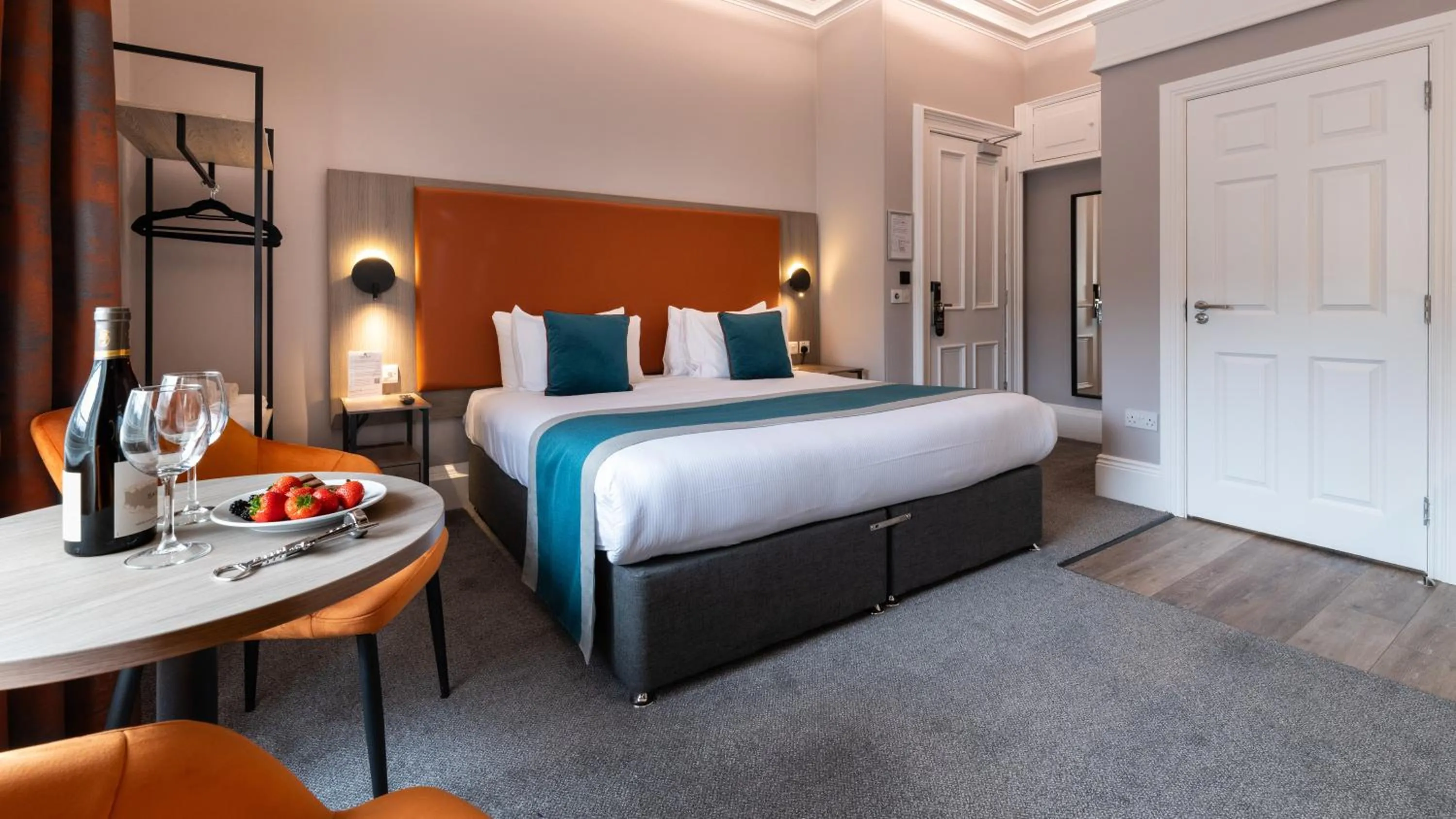 Bed in Linen Bank Residence - Aparthotel