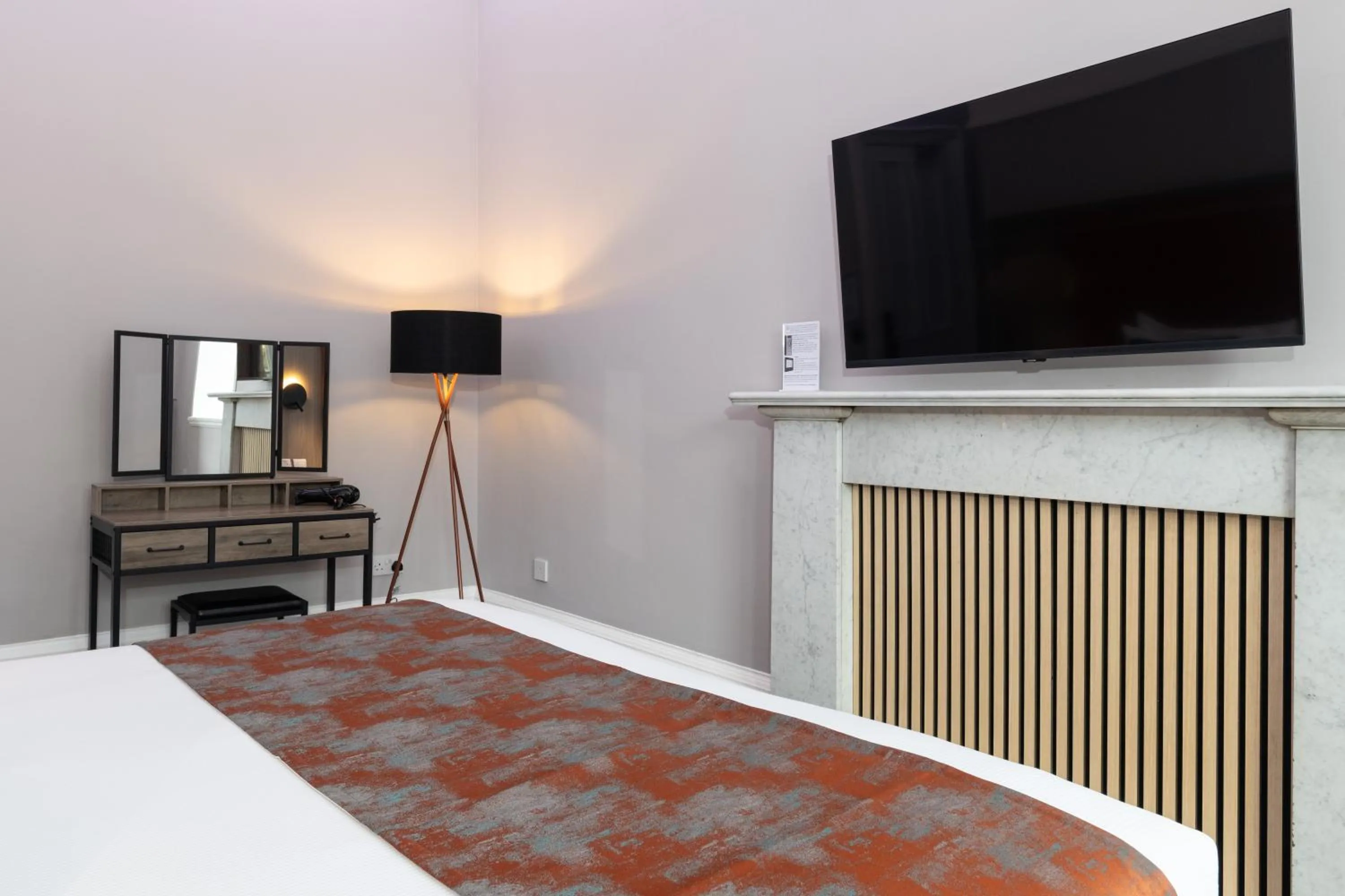 Bed in Linen Bank Residence - Aparthotel