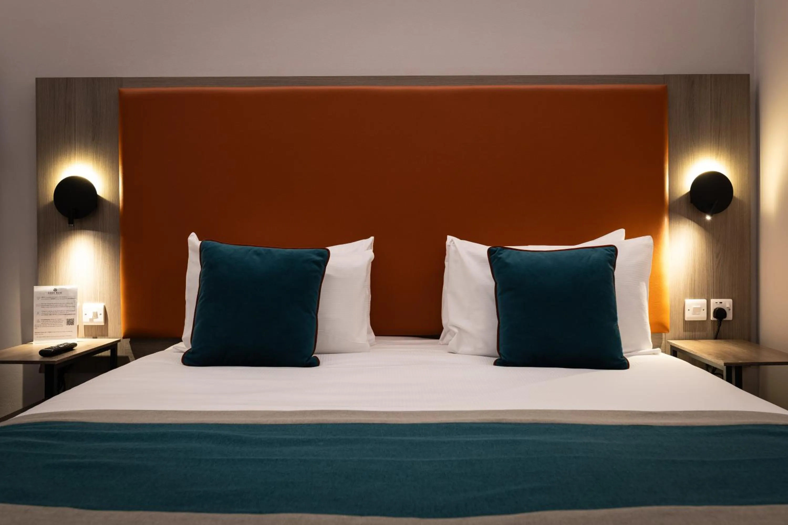 Bed in Linen Bank Residence - Aparthotel