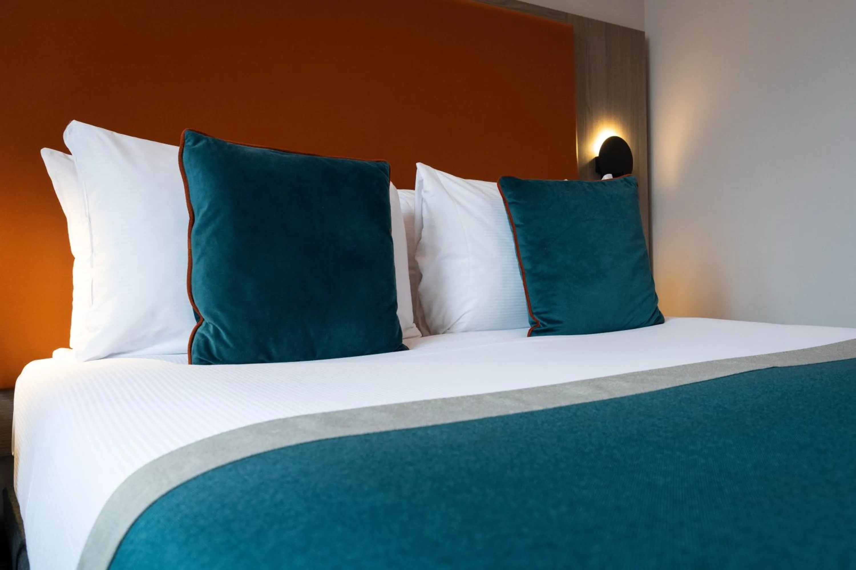 Bed in Linen Bank Residence - Aparthotel