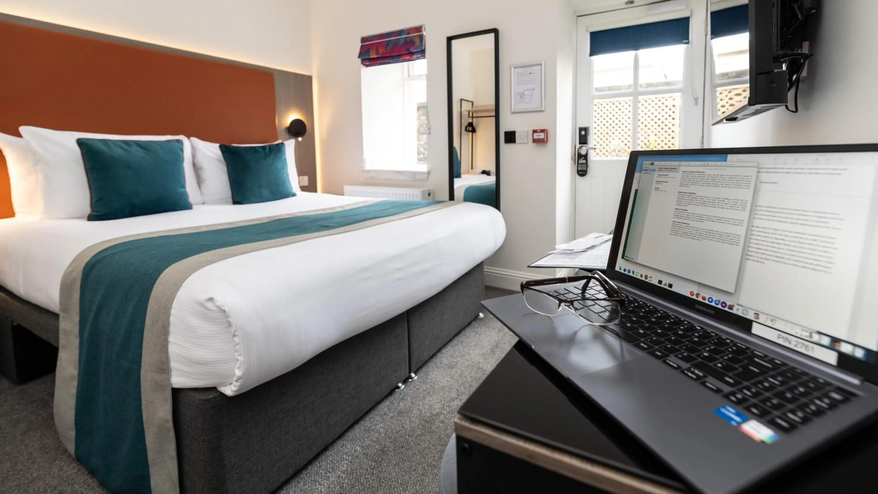 Bed in Linen Bank Residence - Aparthotel