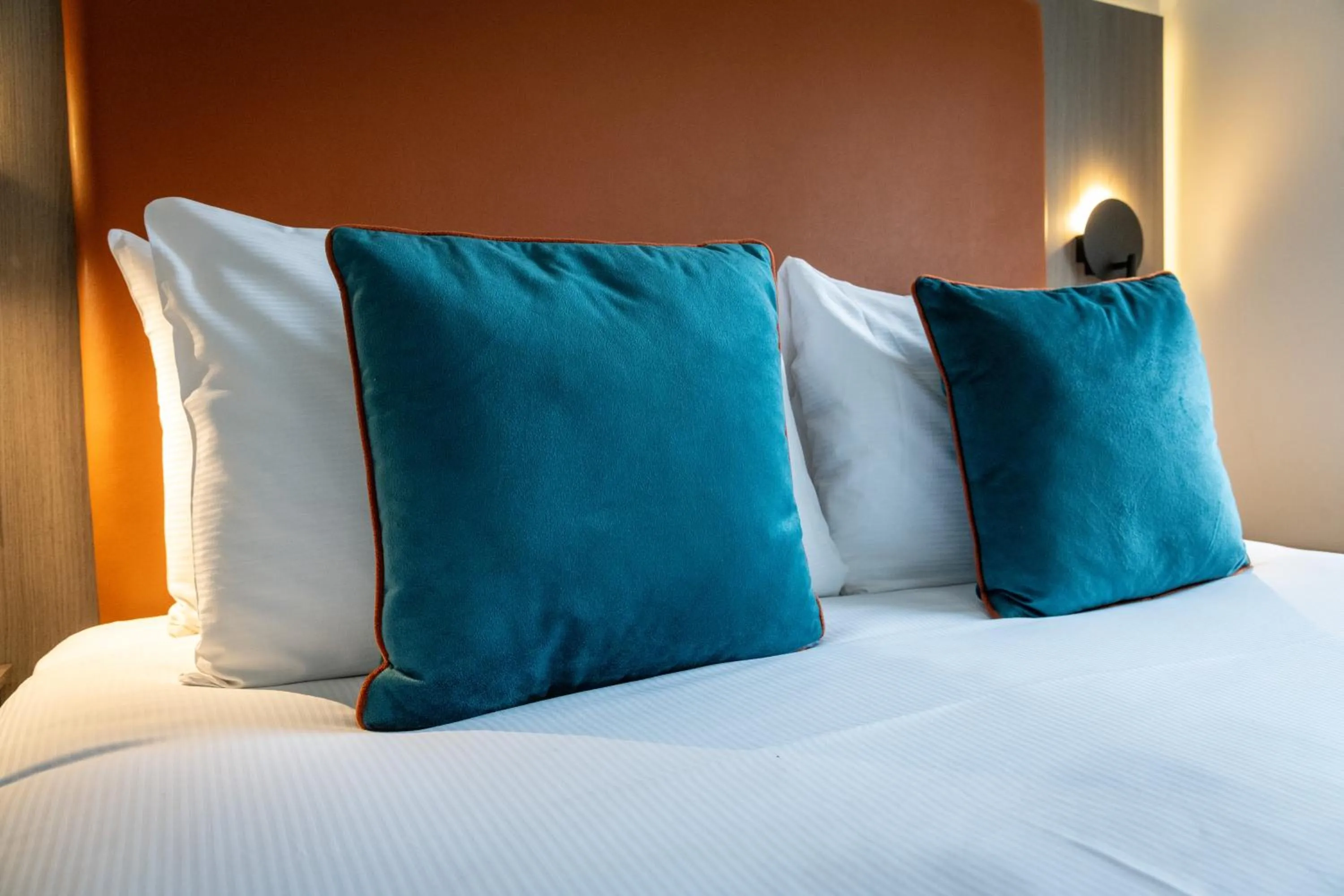 Bed in Linen Bank Residence - Aparthotel