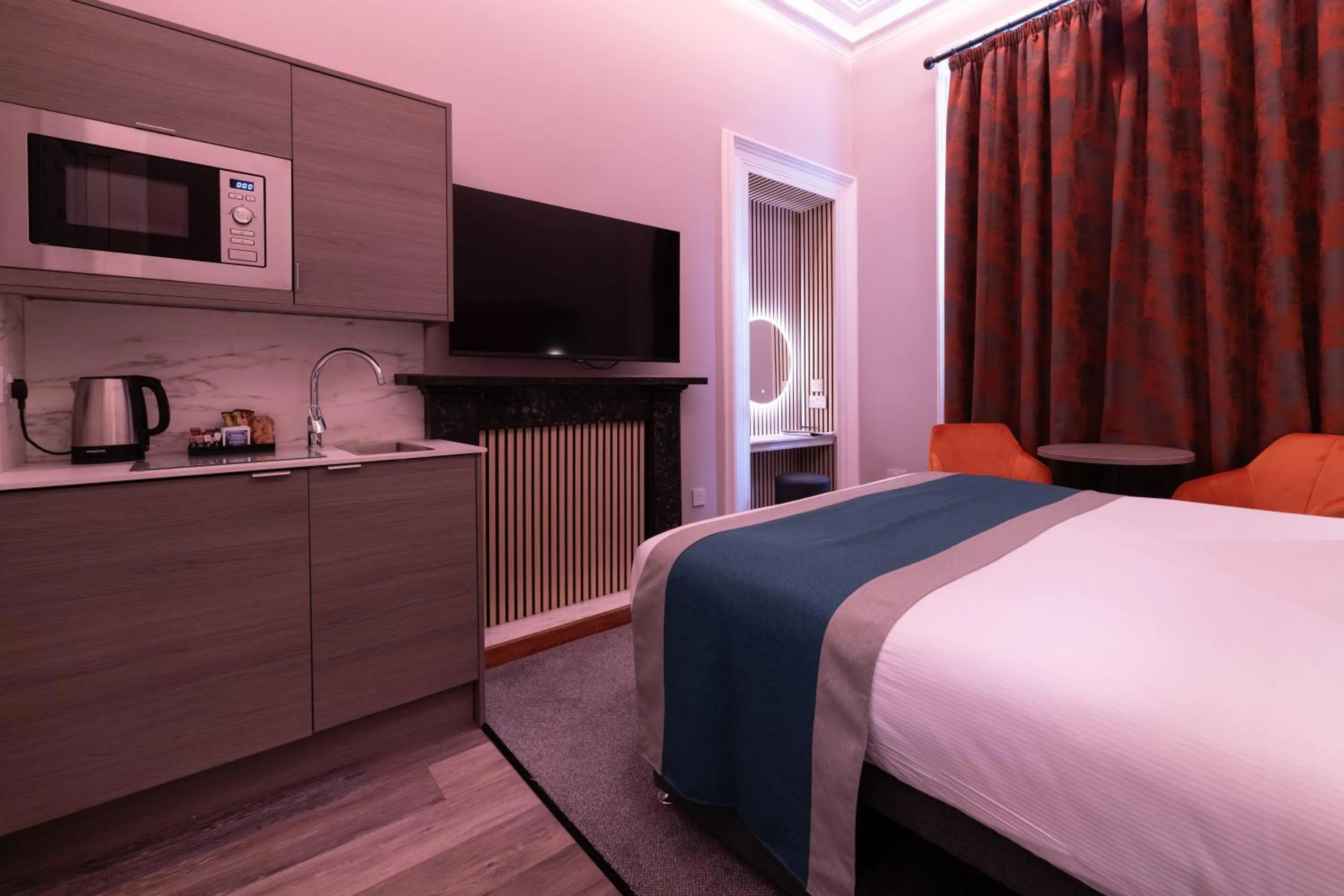 TV and multimedia, Bed in Linen Bank Residence - Aparthotel