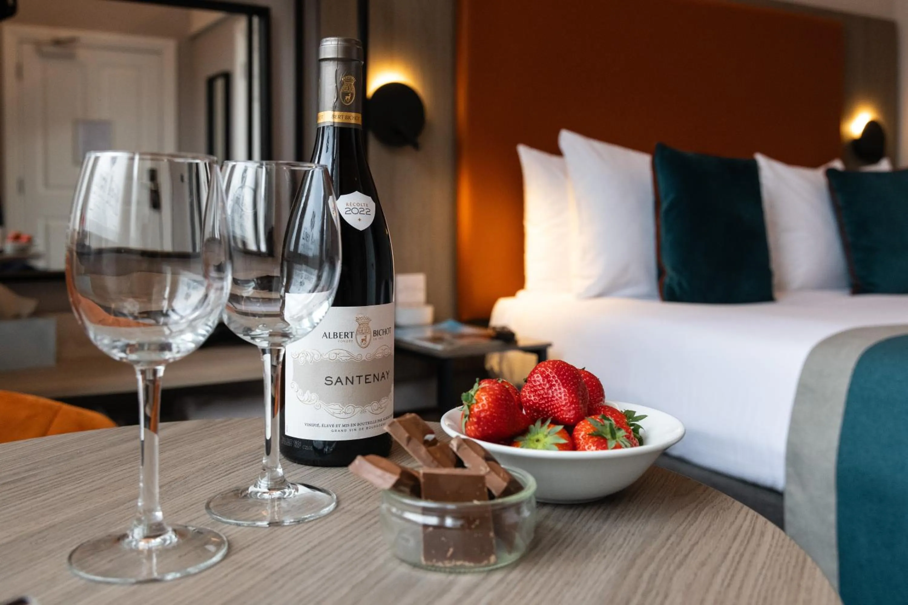 Bed in Linen Bank Residence - Aparthotel