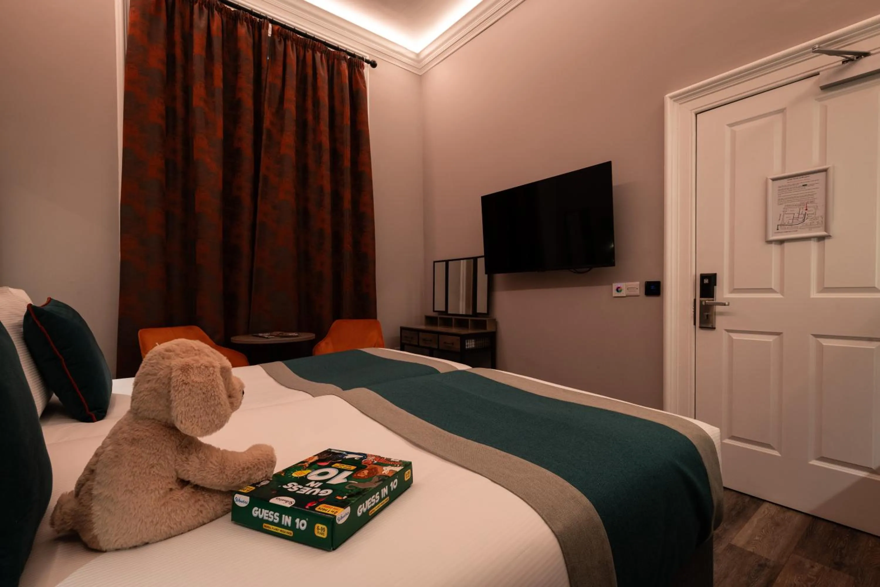 Bed in Linen Bank Residence - Aparthotel