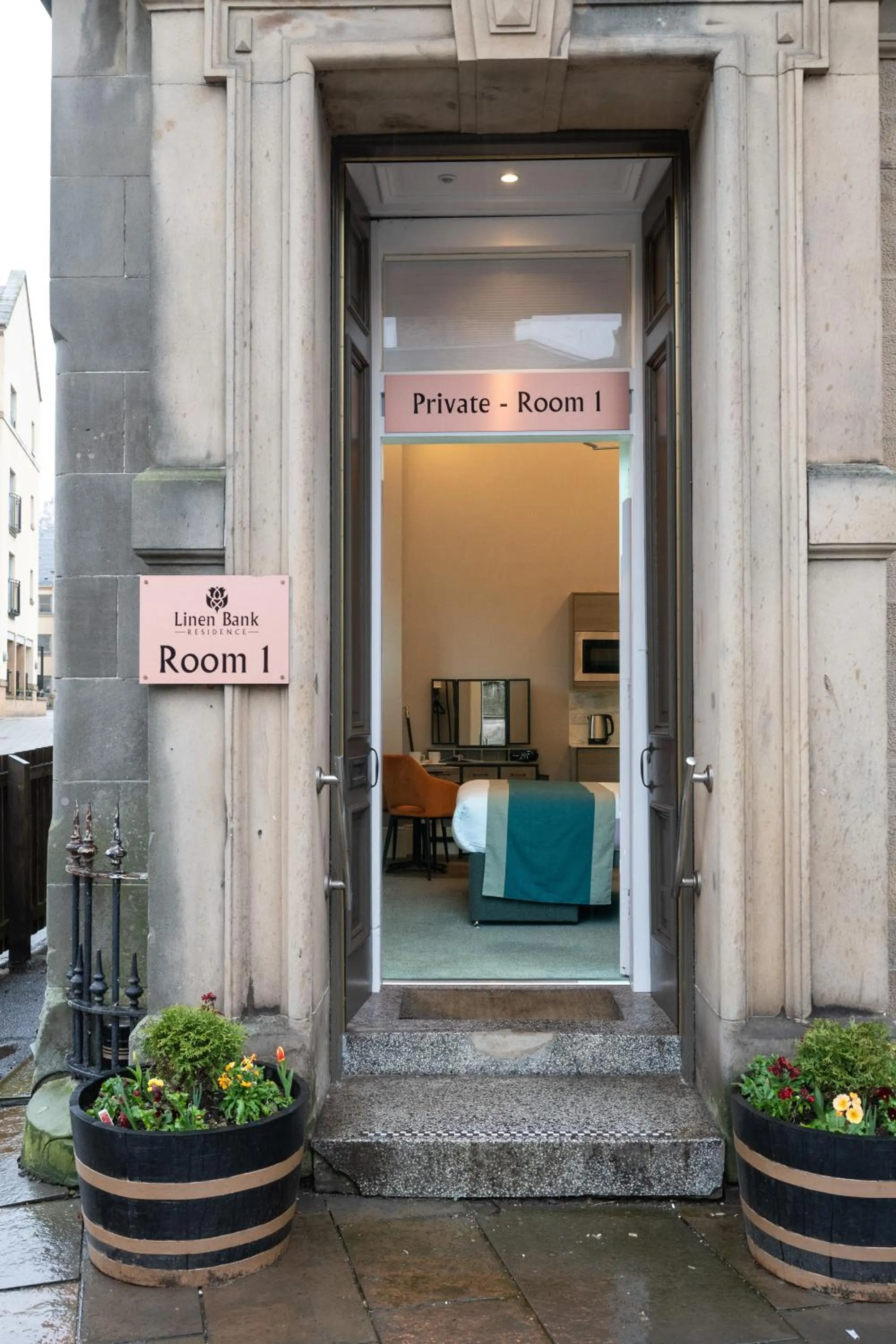 Property building in Linen Bank Residence - Aparthotel