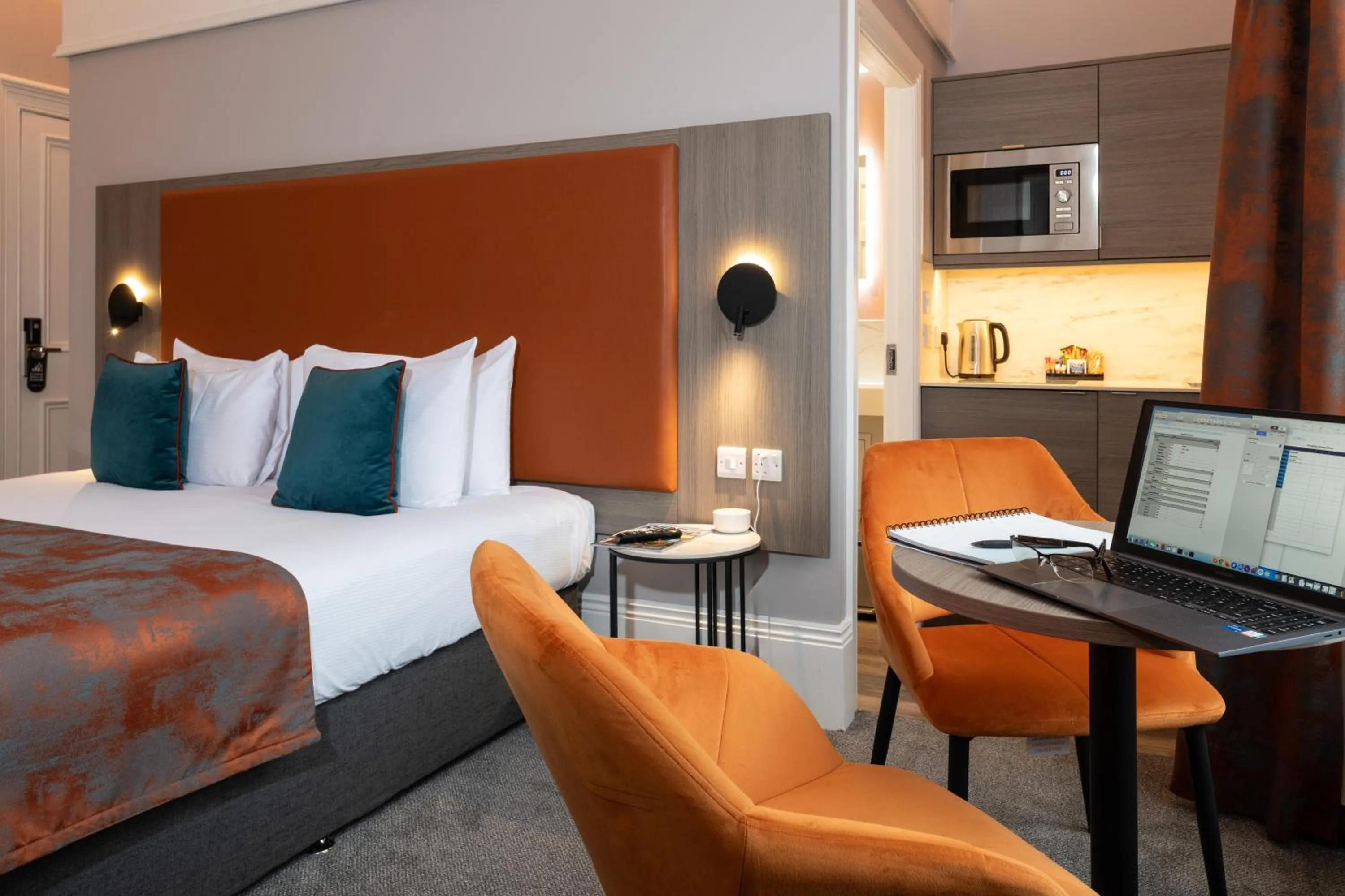 Bed in Linen Bank Residence - Aparthotel