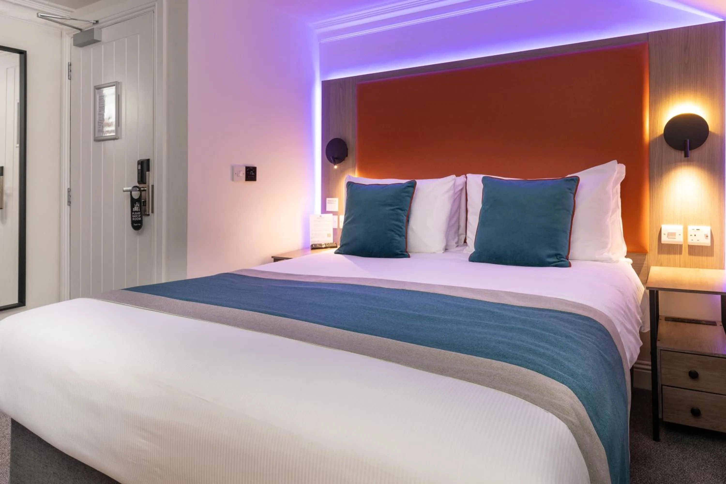 Bed in Linen Bank Residence - Aparthotel