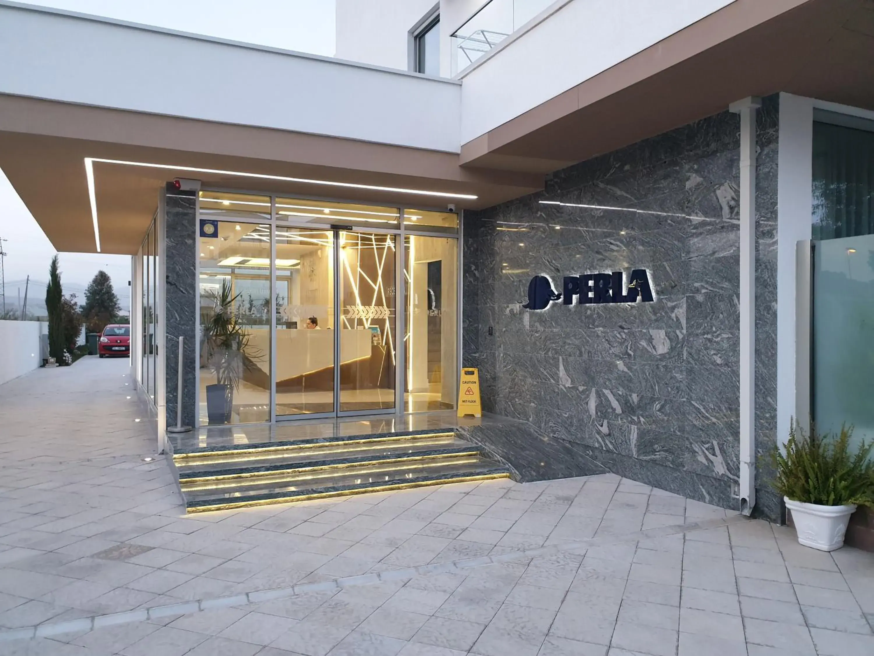 Perla Luxury Perla Luxury