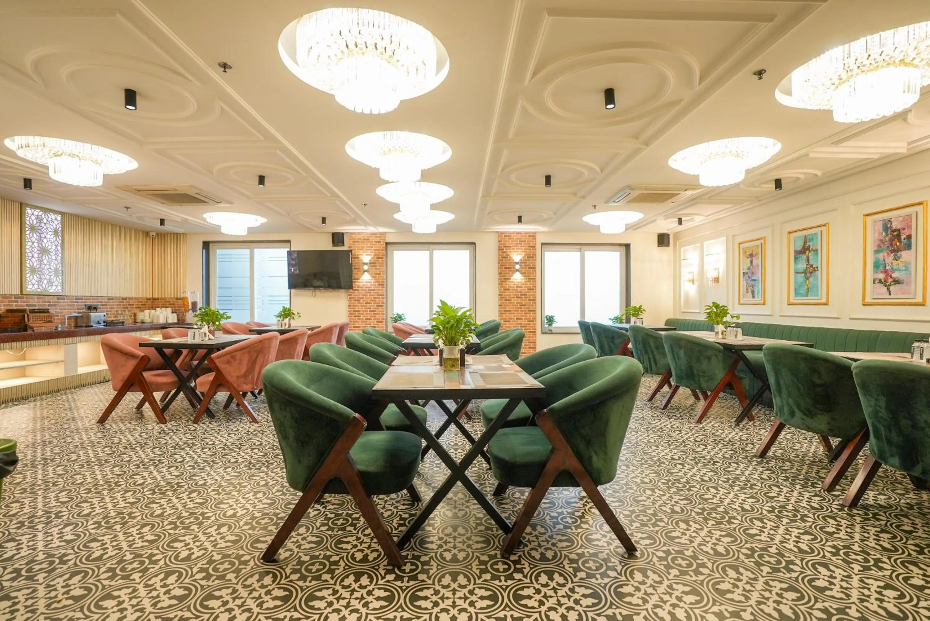 Restaurant/places to eat in The Riverstone Inn