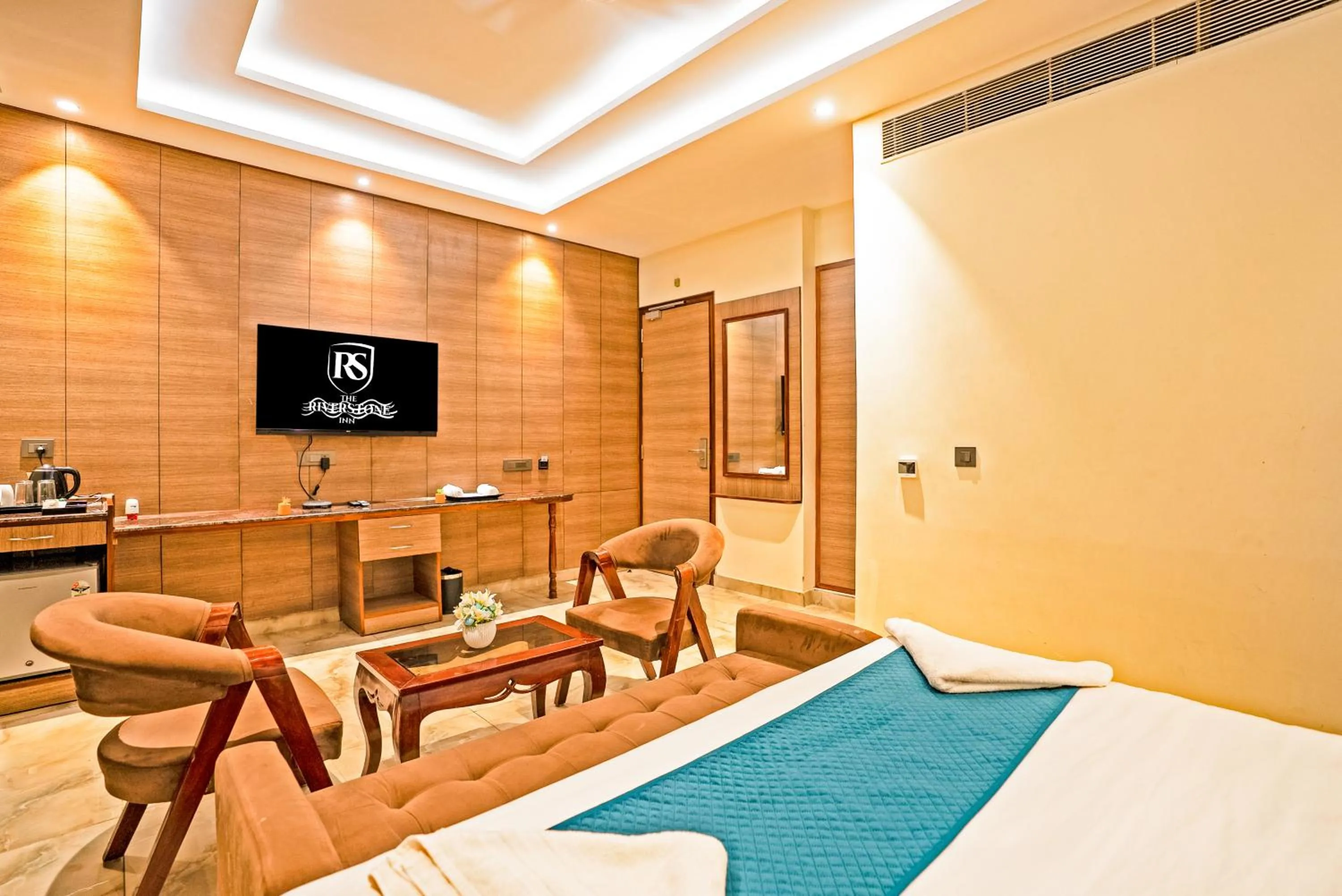 TV and multimedia in The Riverstone Inn