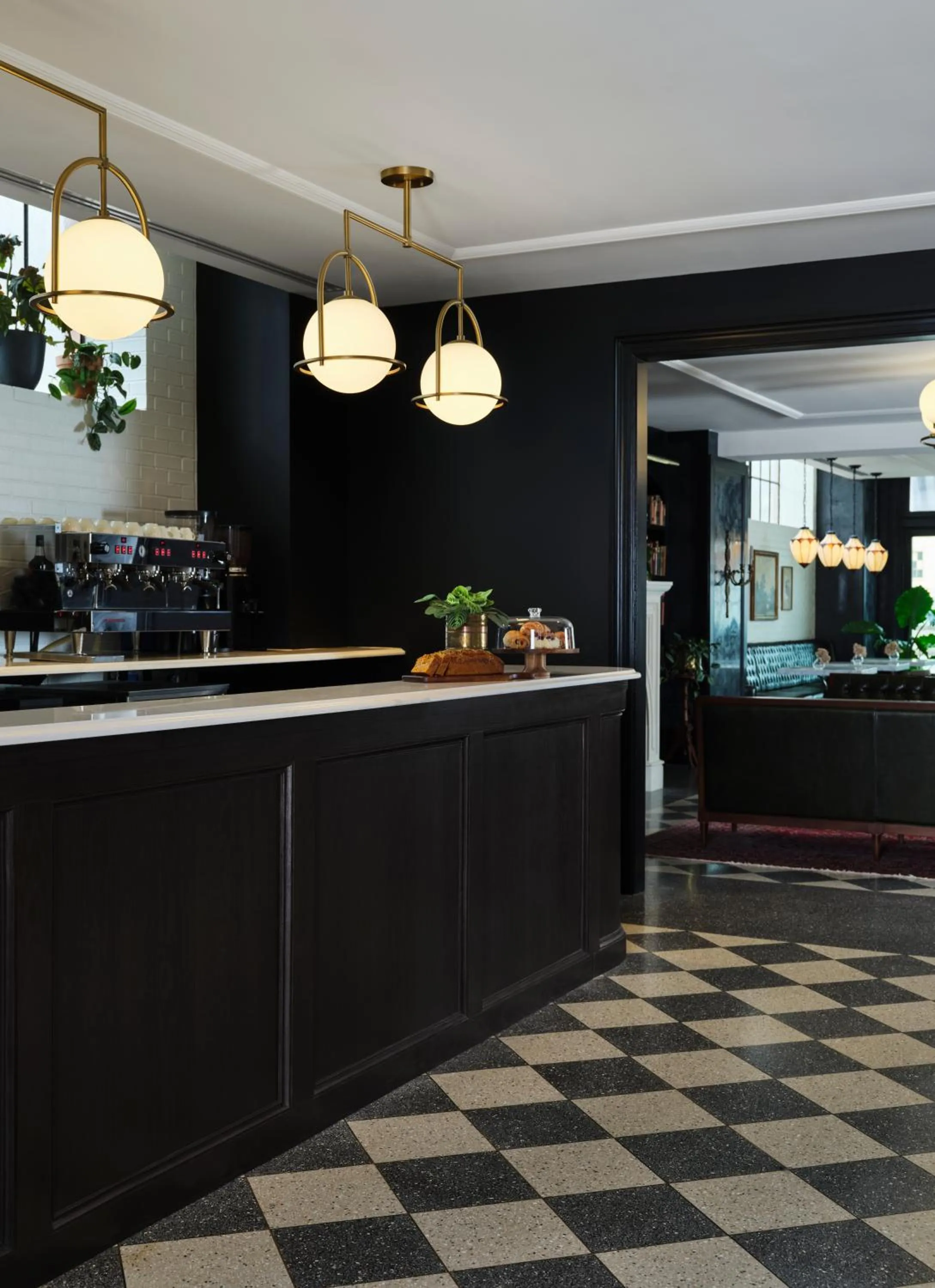 Restaurant/places to eat in Hotel 1928