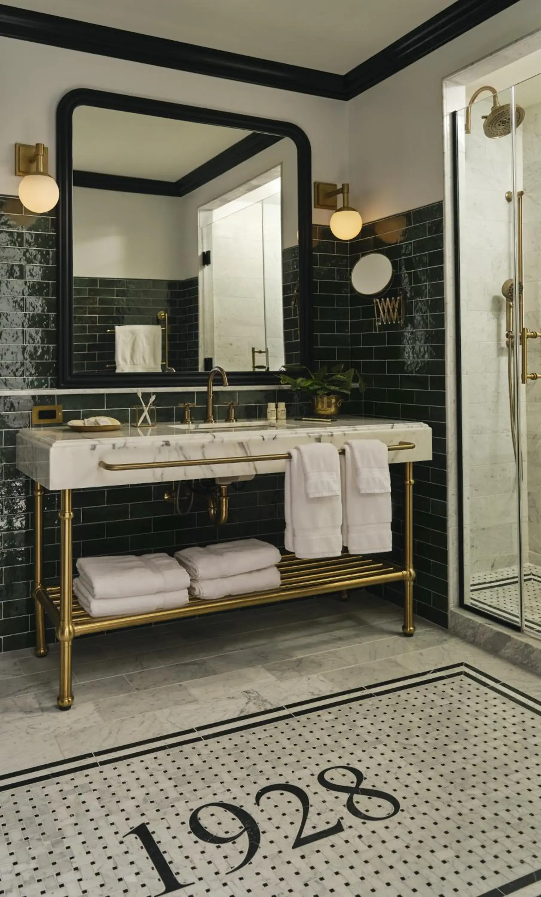 Deluxe Room in Hotel 1928 Deluxe Room in Hotel 1928