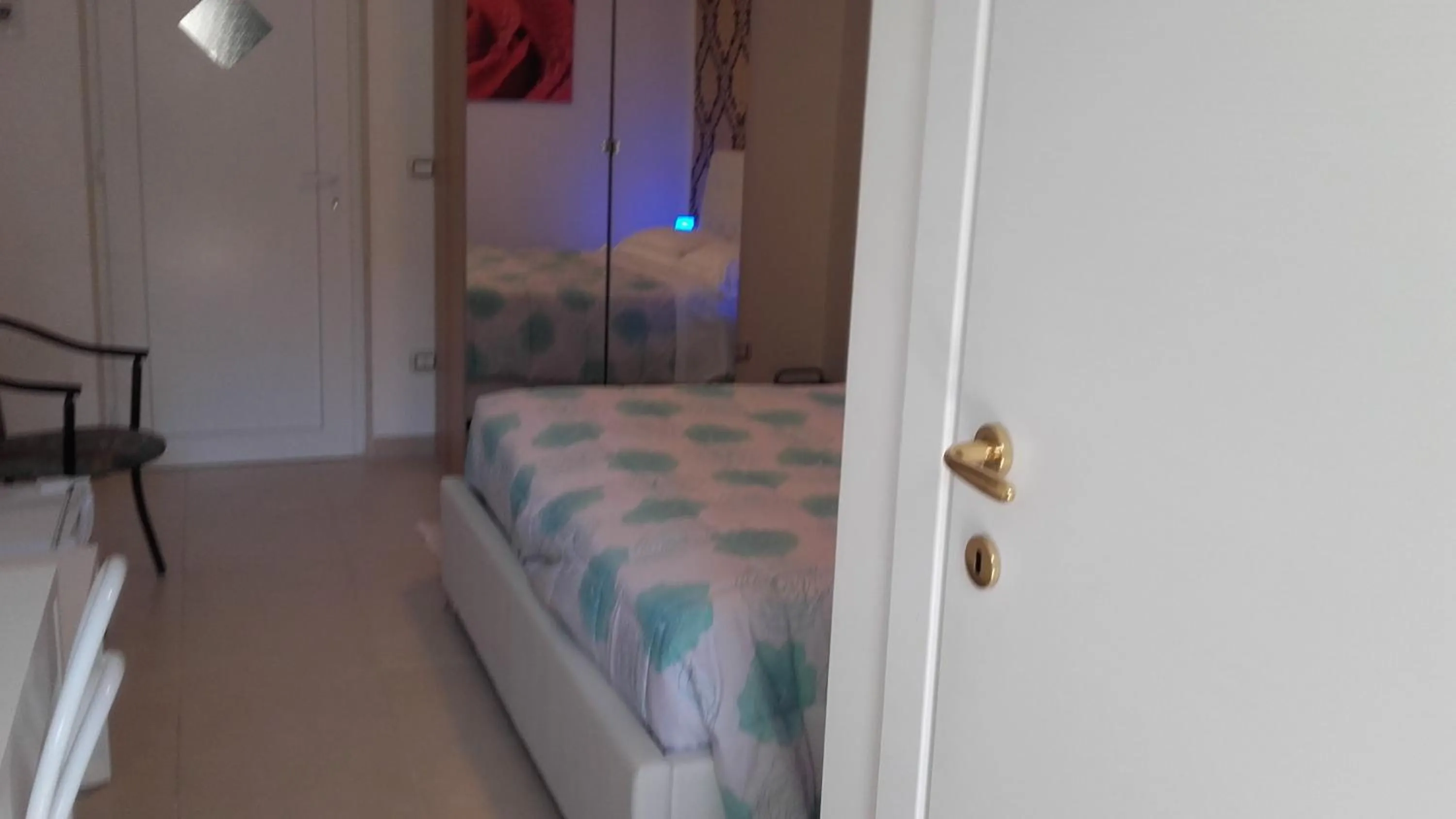 Bed in Le Tre Rose Bed & Breakfast