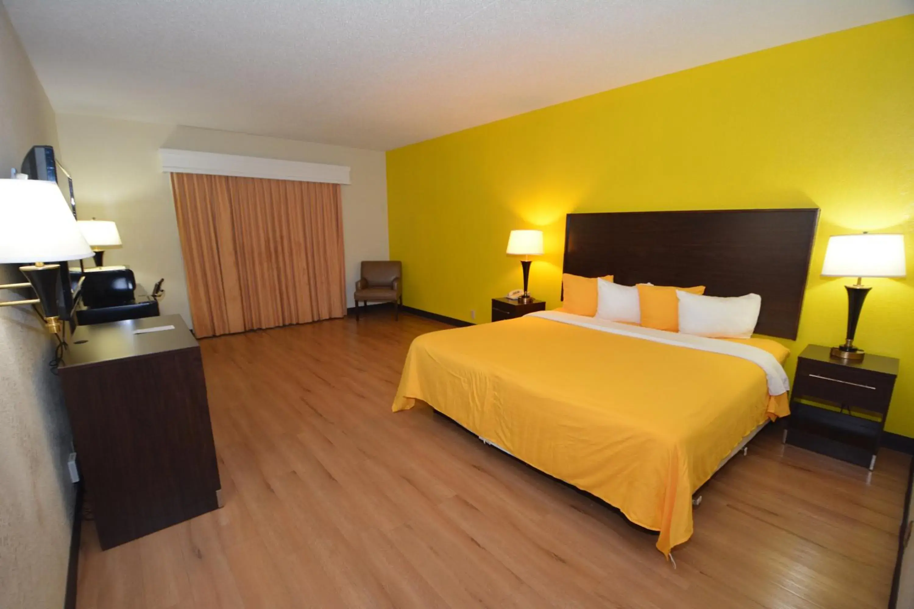 Deluxe King Room in Golden Hotel and Conference Center Deluxe King Room in Golden Hotel and Conference Center