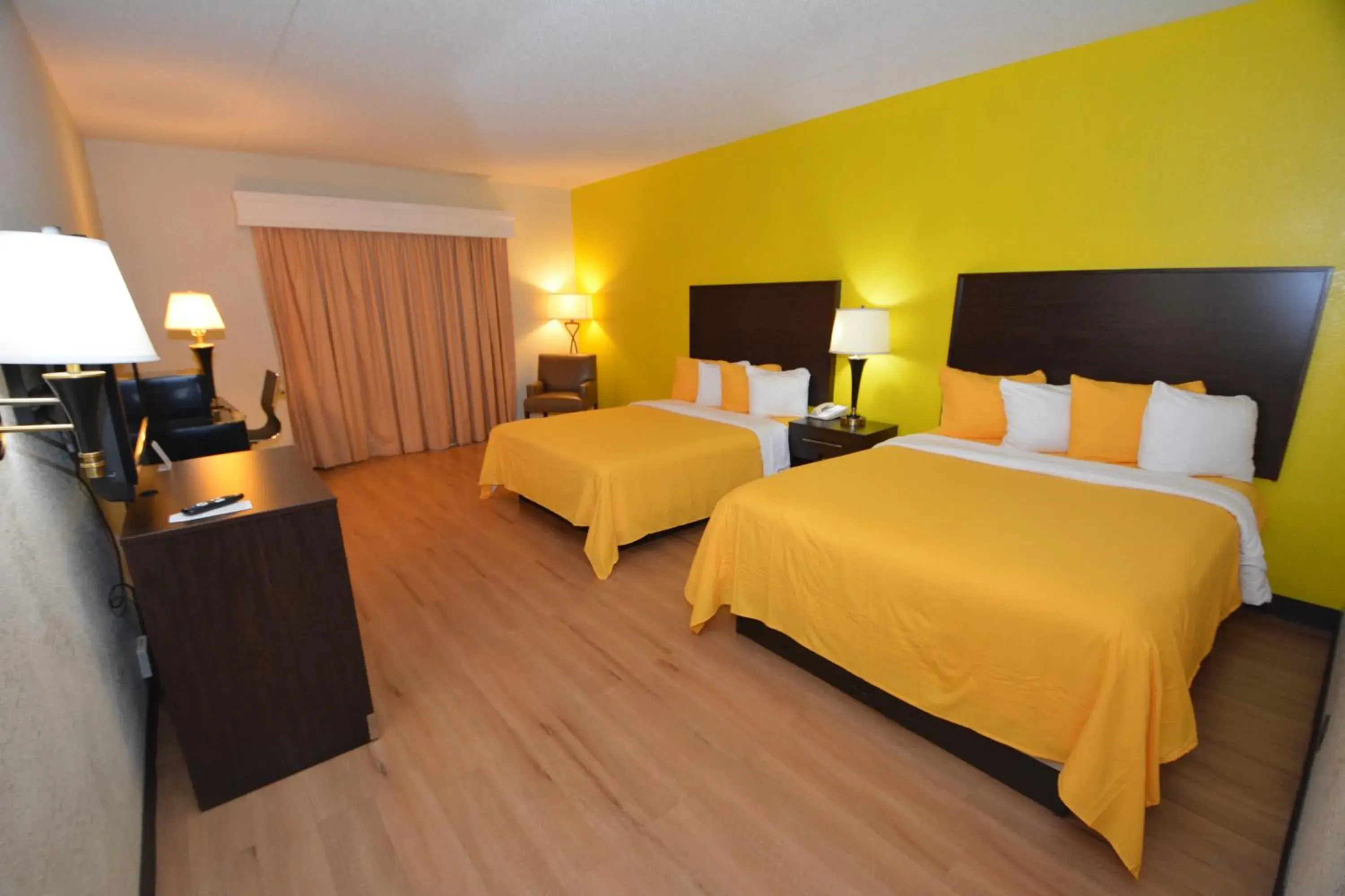 Superior Queen Room in Golden Hotel and Conference Center Superior Queen Room in Golden Hotel and Conference Center
