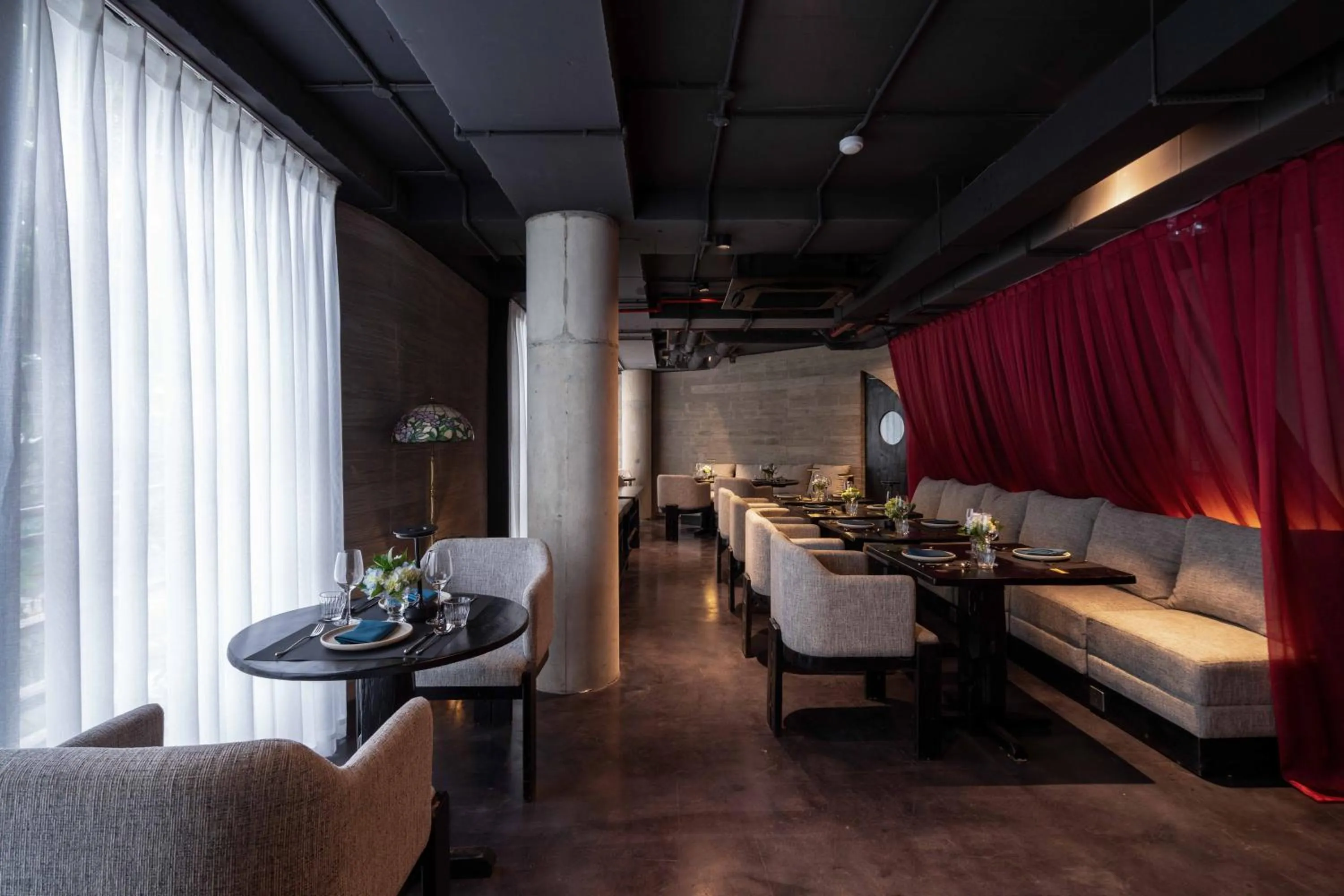 Restaurant/places to eat in Hôtel de Soie