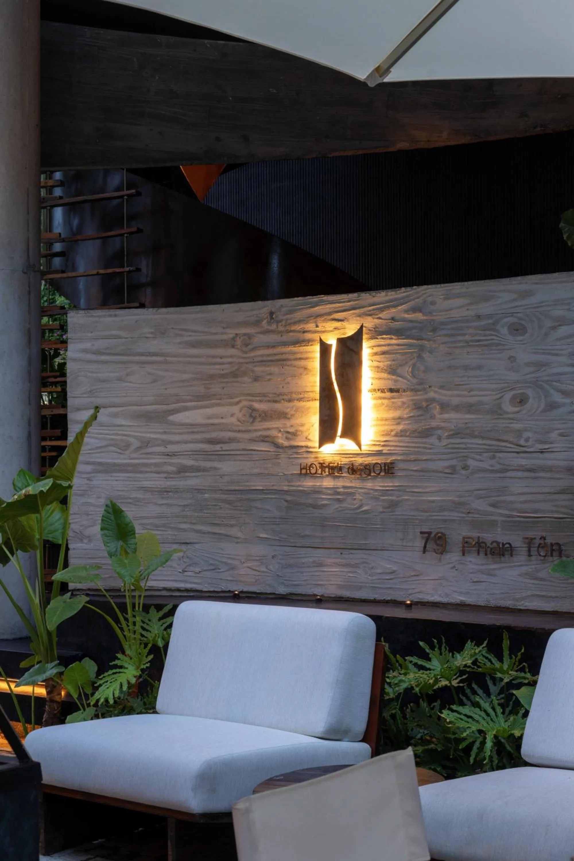 Property logo or sign in Hôtel de Soie