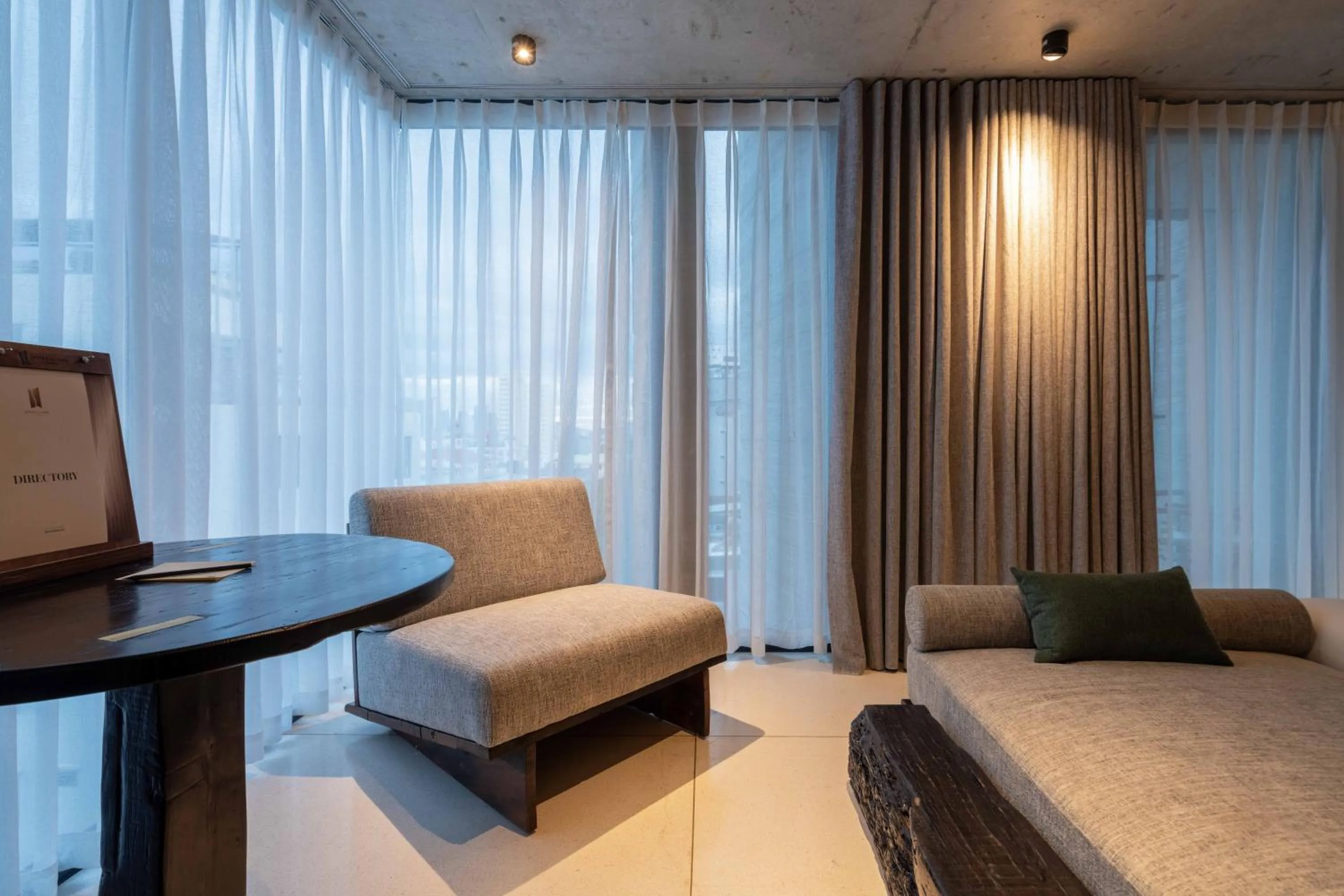 Bedroom, Bed in Hôtel de Soie