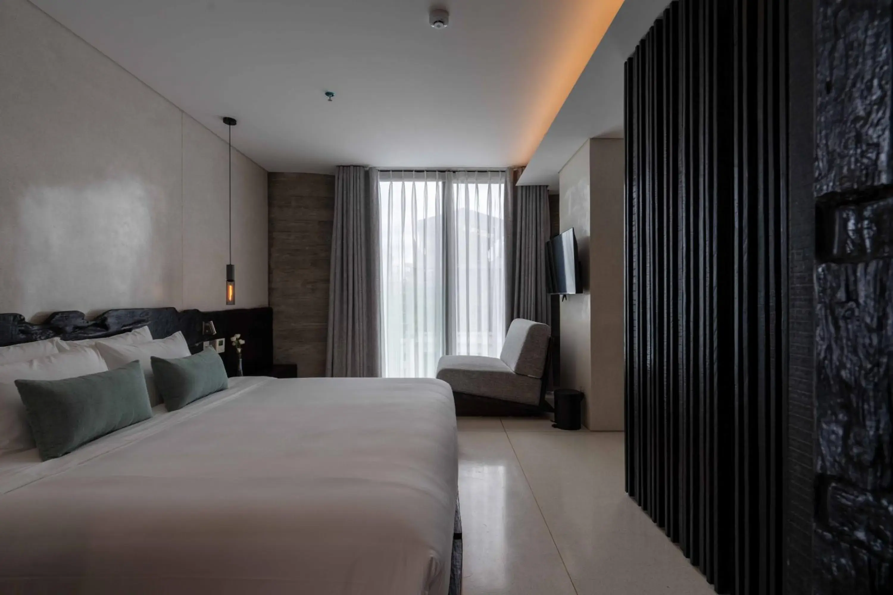 Double Room in Hôtel de Soie Double Room in Hôtel de Soie