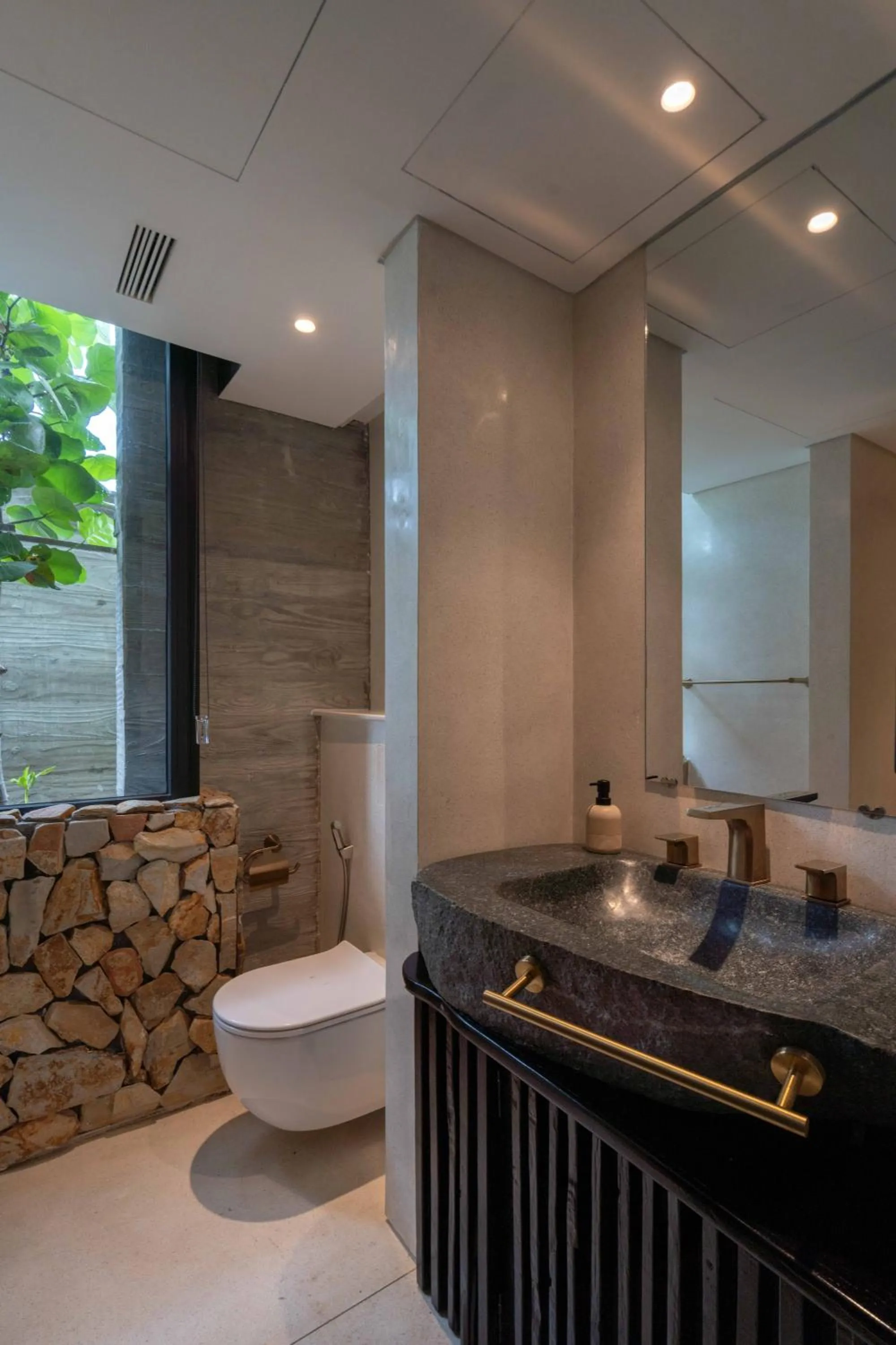 Bedroom in Hôtel de Soie