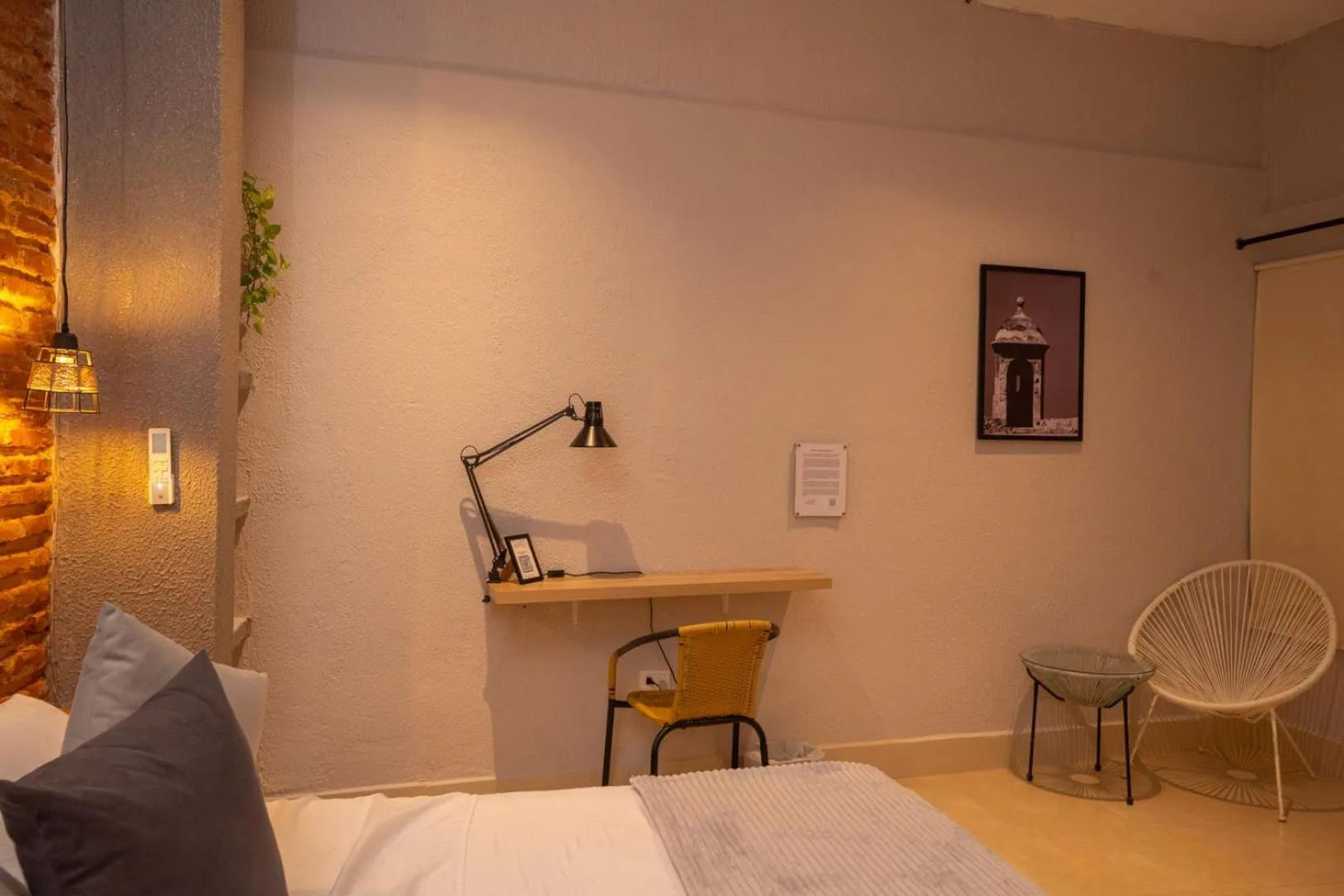 Seating area, Bed in Hotel Casa Agena
