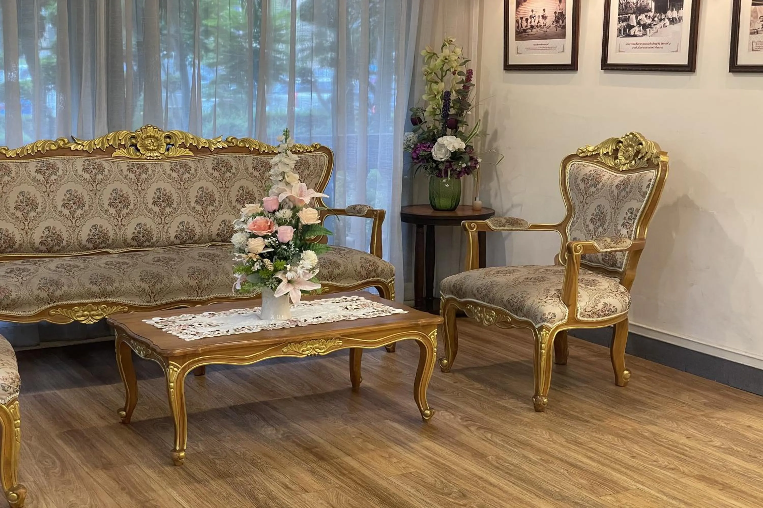 Living room in Suan Sunandha Palace Hotel