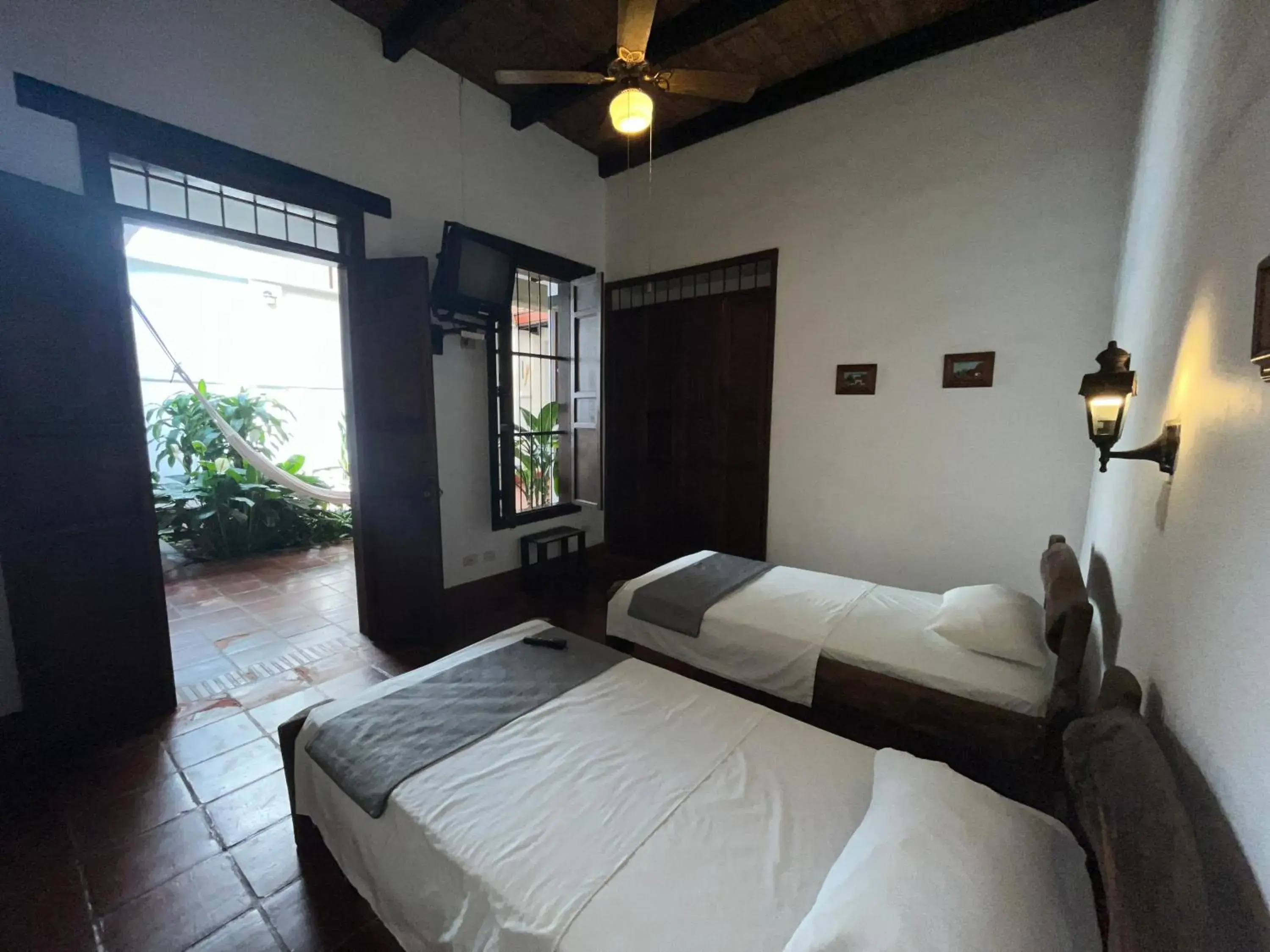 Twin Room - single occupancy in Hotel Colonial Palmira Twin Room - single occupancy in Hotel Colonial Palmira