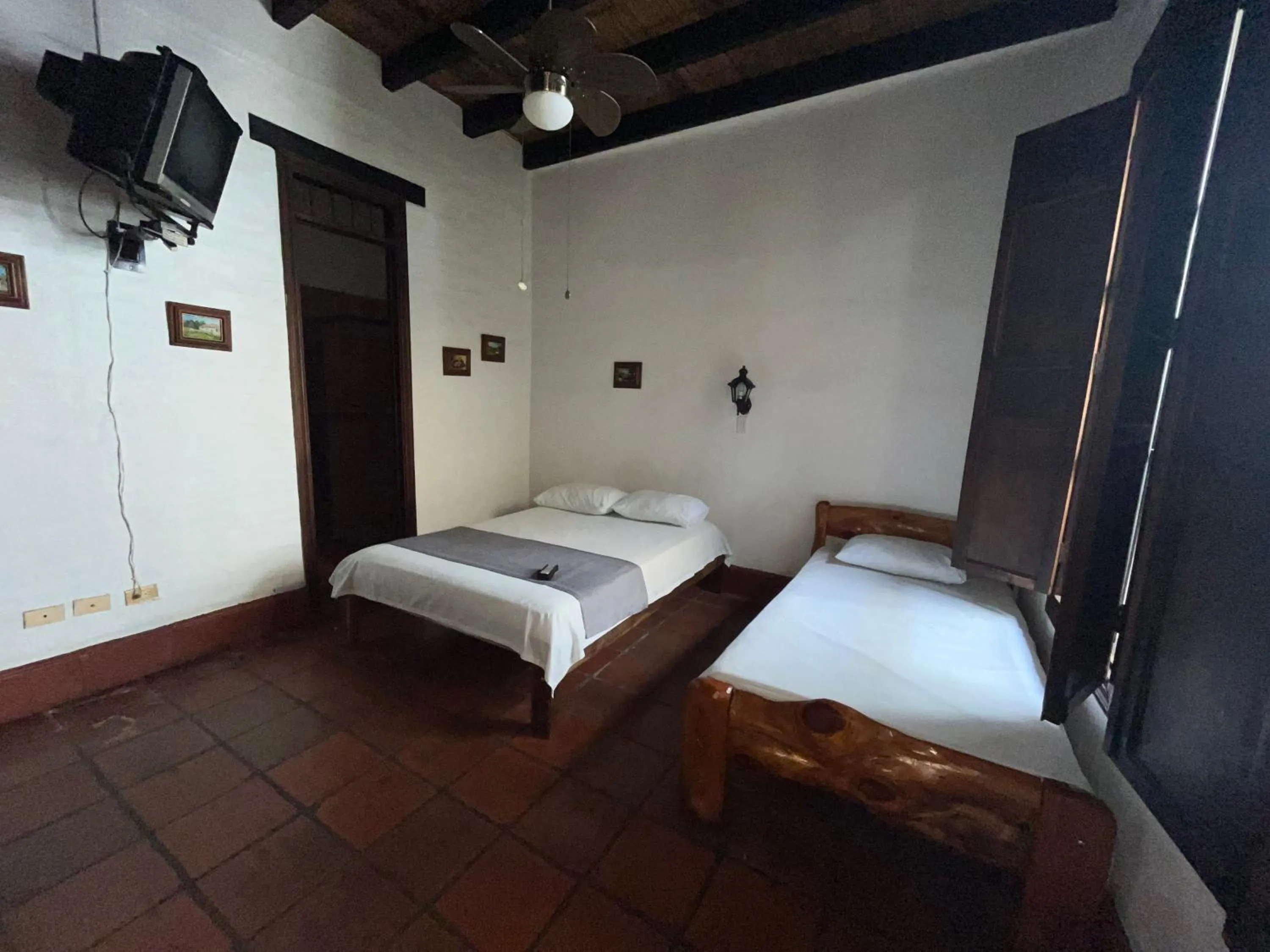 Bed in Hotel Colonial Palmira
