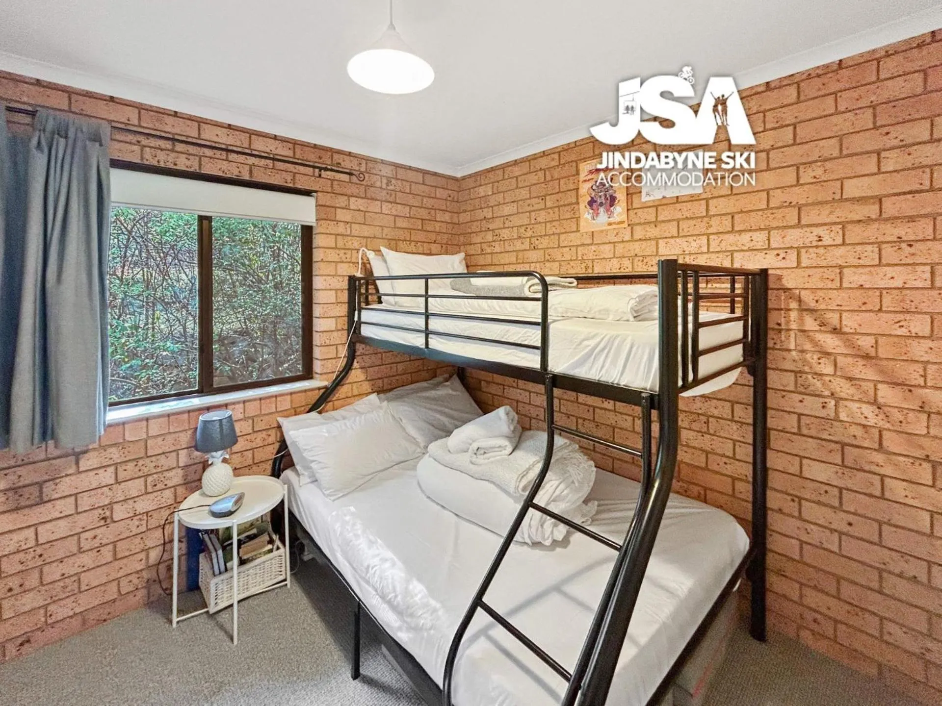 Bed in Silvers 3