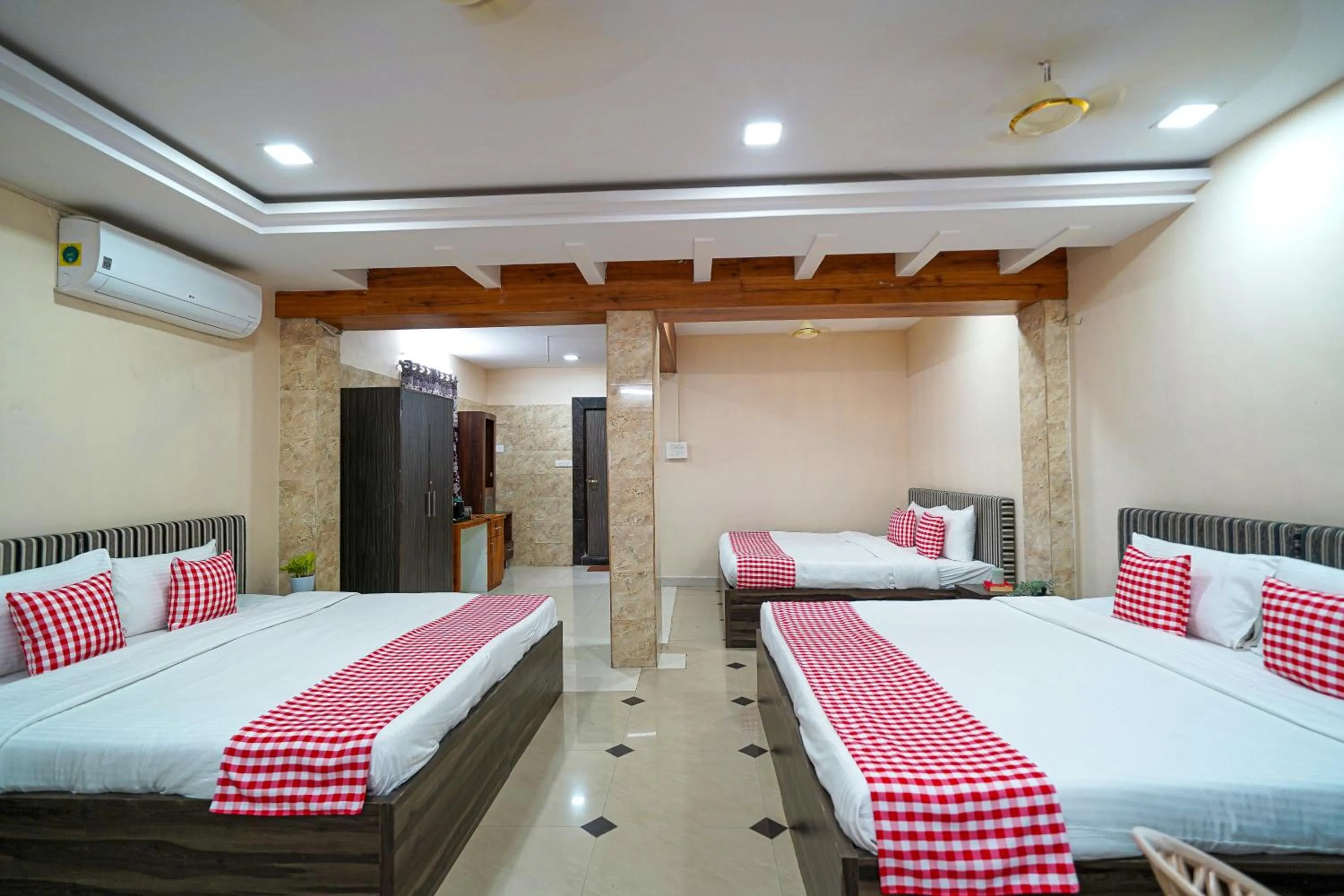 Bed in Open Hotel by Olive - Oceanic Vibes Hotel - RK Beach