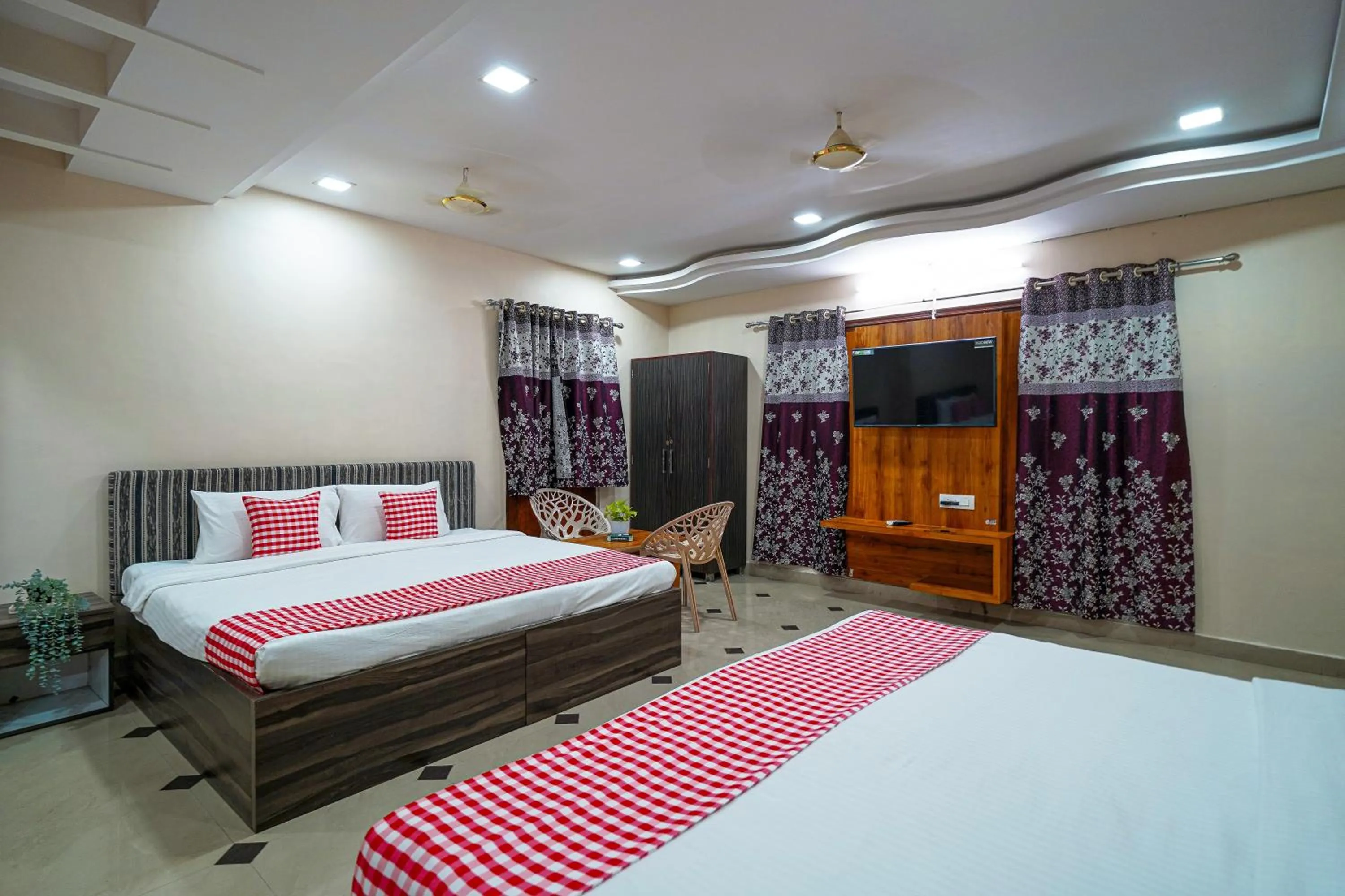 Bed in Open Hotel by Olive - Oceanic Vibes Hotel - RK Beach